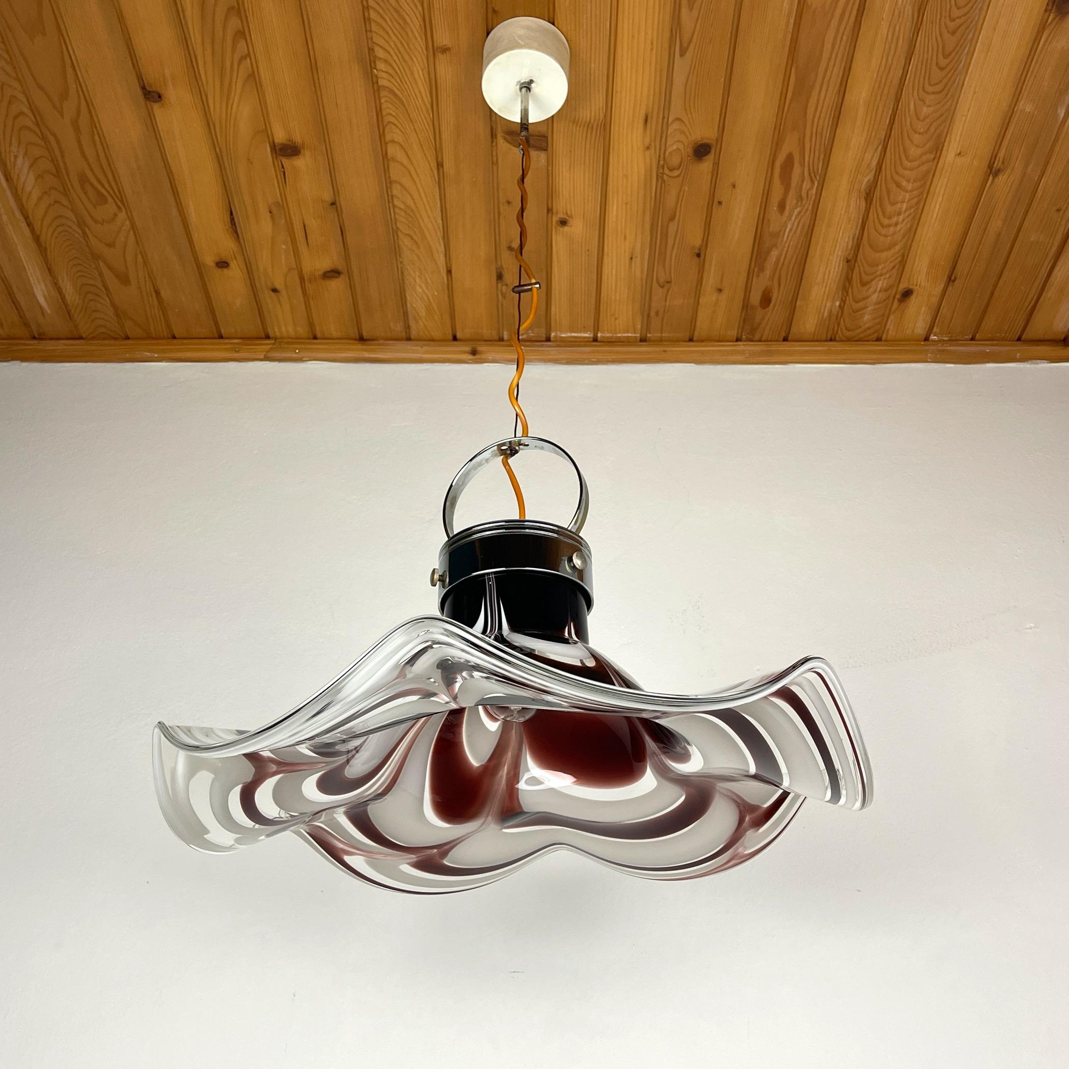 Lampe à suspension d'origine en verre de Murano marron Fleur par AV Mazzega, Italie, 1970 en vente 1