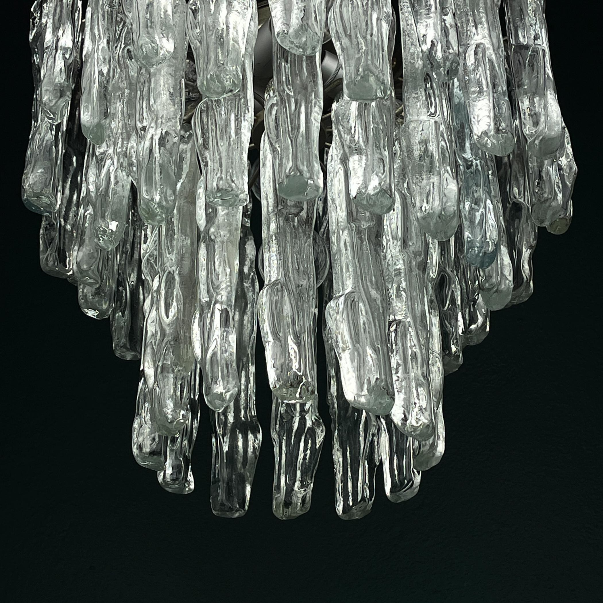 Lampadario originale in vetro di Murano di J. Kalmar, Austria anni '60 In condizioni buone in vendita a Miklavž Pri Taboru, SI
