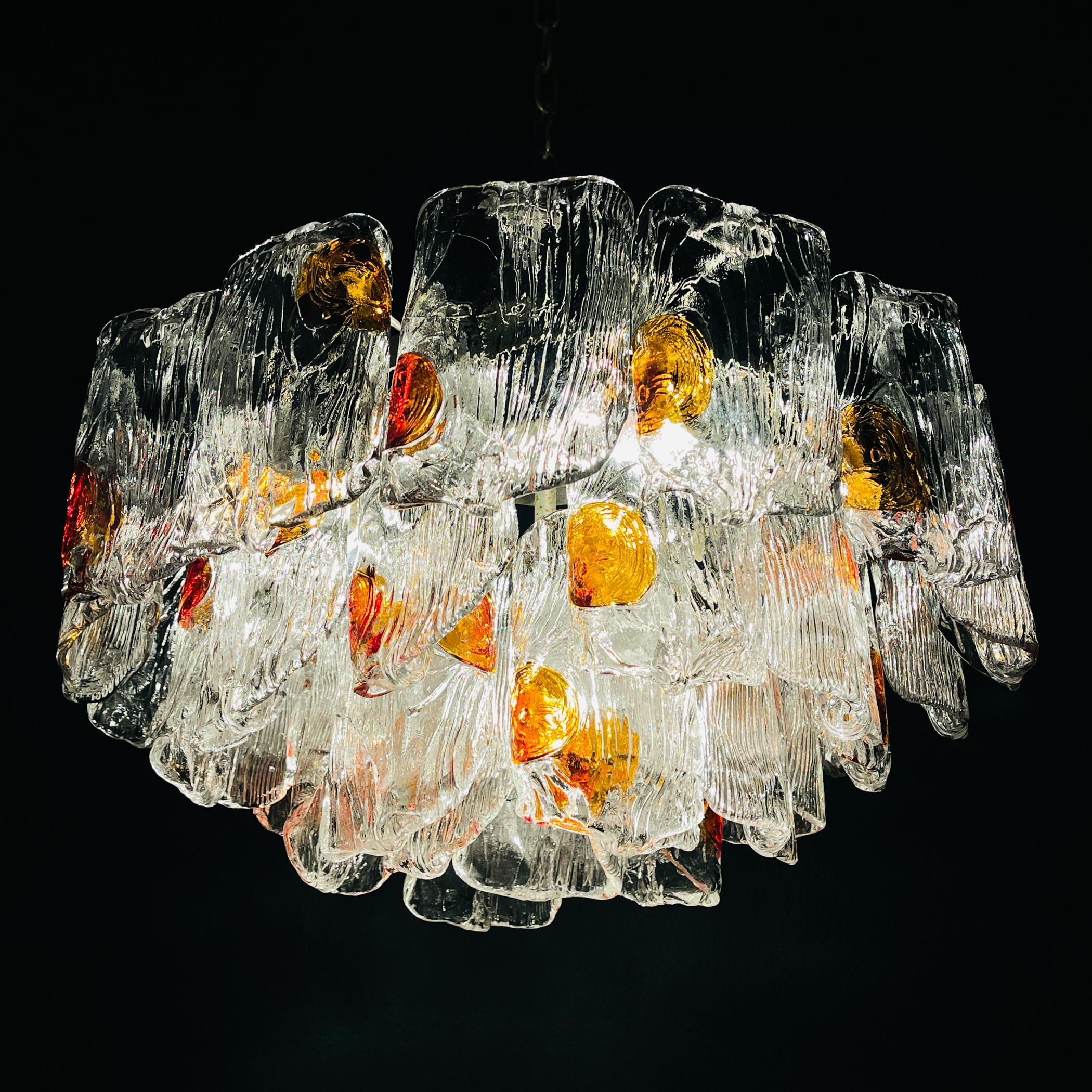 Unique very rare Murano glass chandelier mod. 5561 by AV Mazzega made in Italy in the 1960s.
AV Mazzega was founded in 1946 by Angelo Vittorio Mazzega. Mazzega and has worked with many internationally renowned designers such as De Lucchi, Piva,