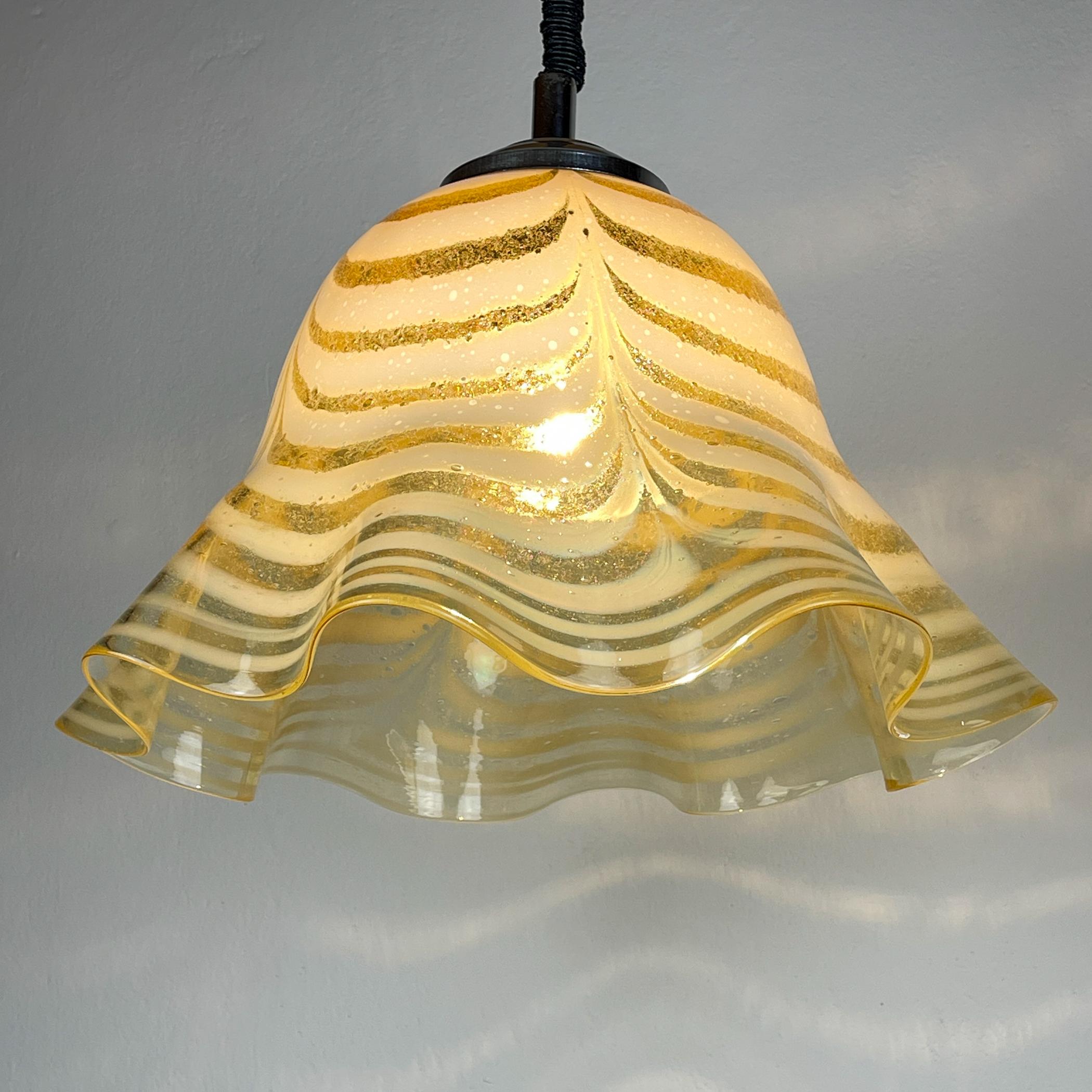 Original murano glass pendant lamp Fazzoletto, Italy, 1970s For Sale 4