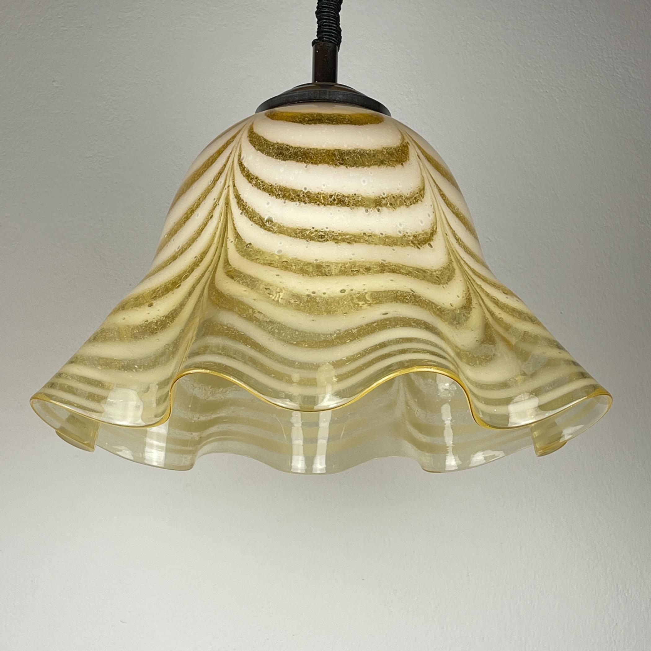 Mid-Century Modern Original murano glass pendant lamp Fazzoletto, Italy, 1970s For Sale