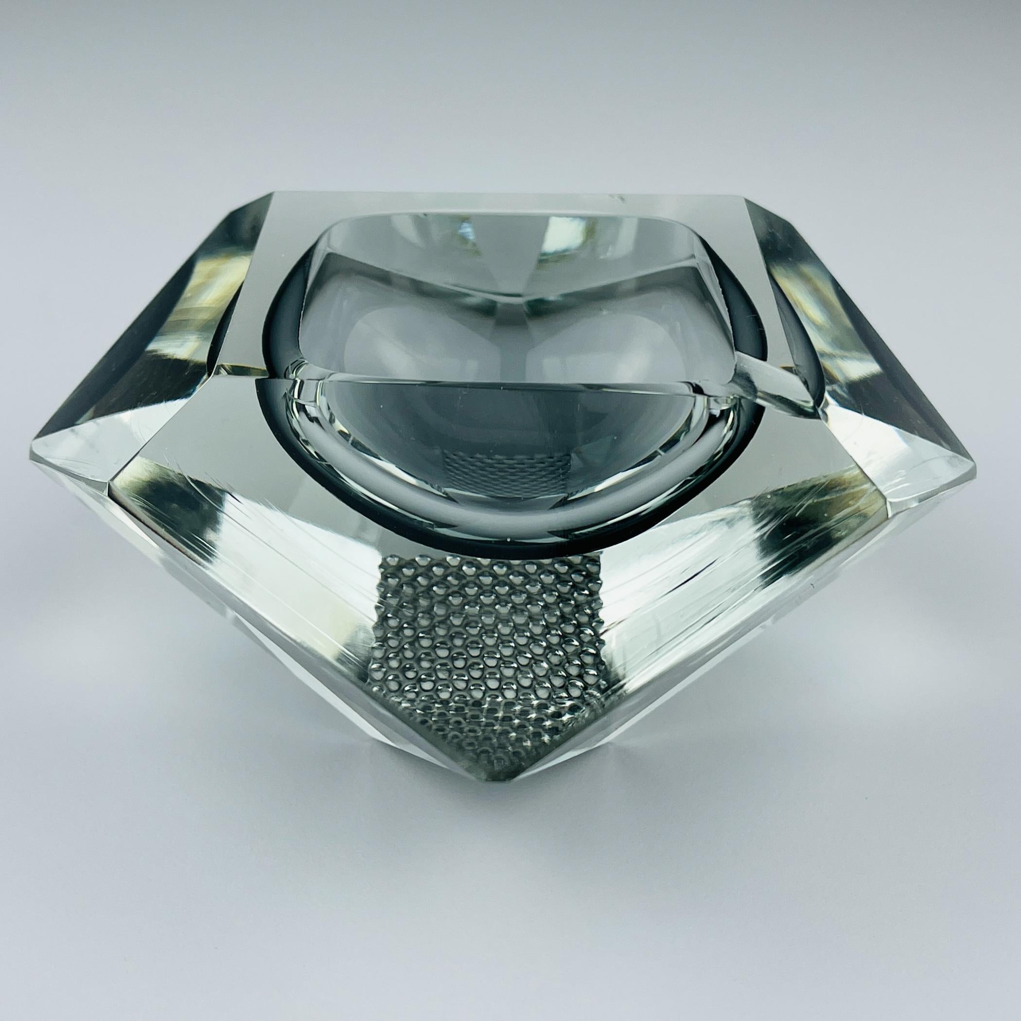 Posacenere originale in Murano Glass Sommerso, Italia, anni '70 in vendita 1