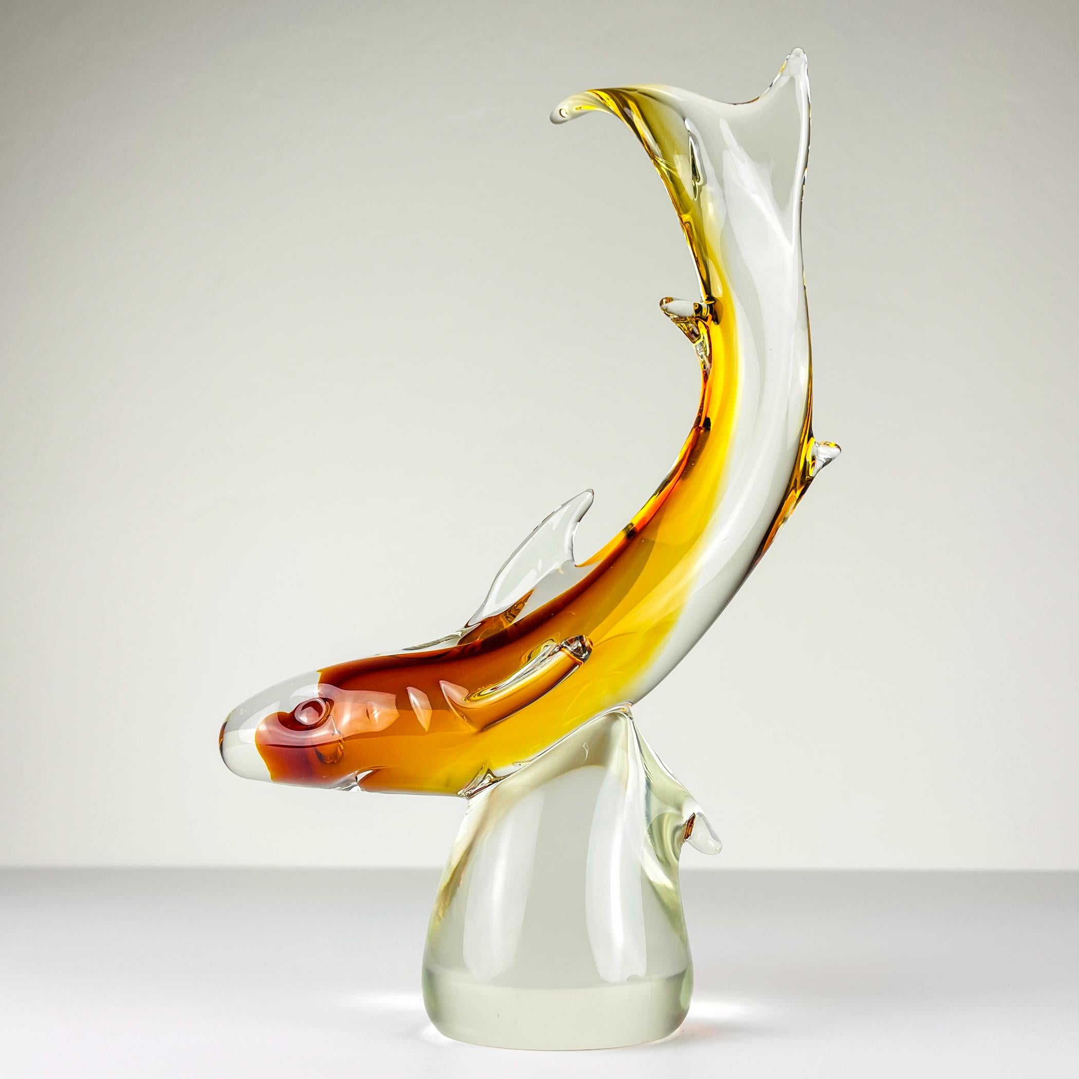 Original Murano sculpture Shark on wave base by maestro Michele Rossetto made in Italy in the 1979.
The sculpture has the original author's signature 