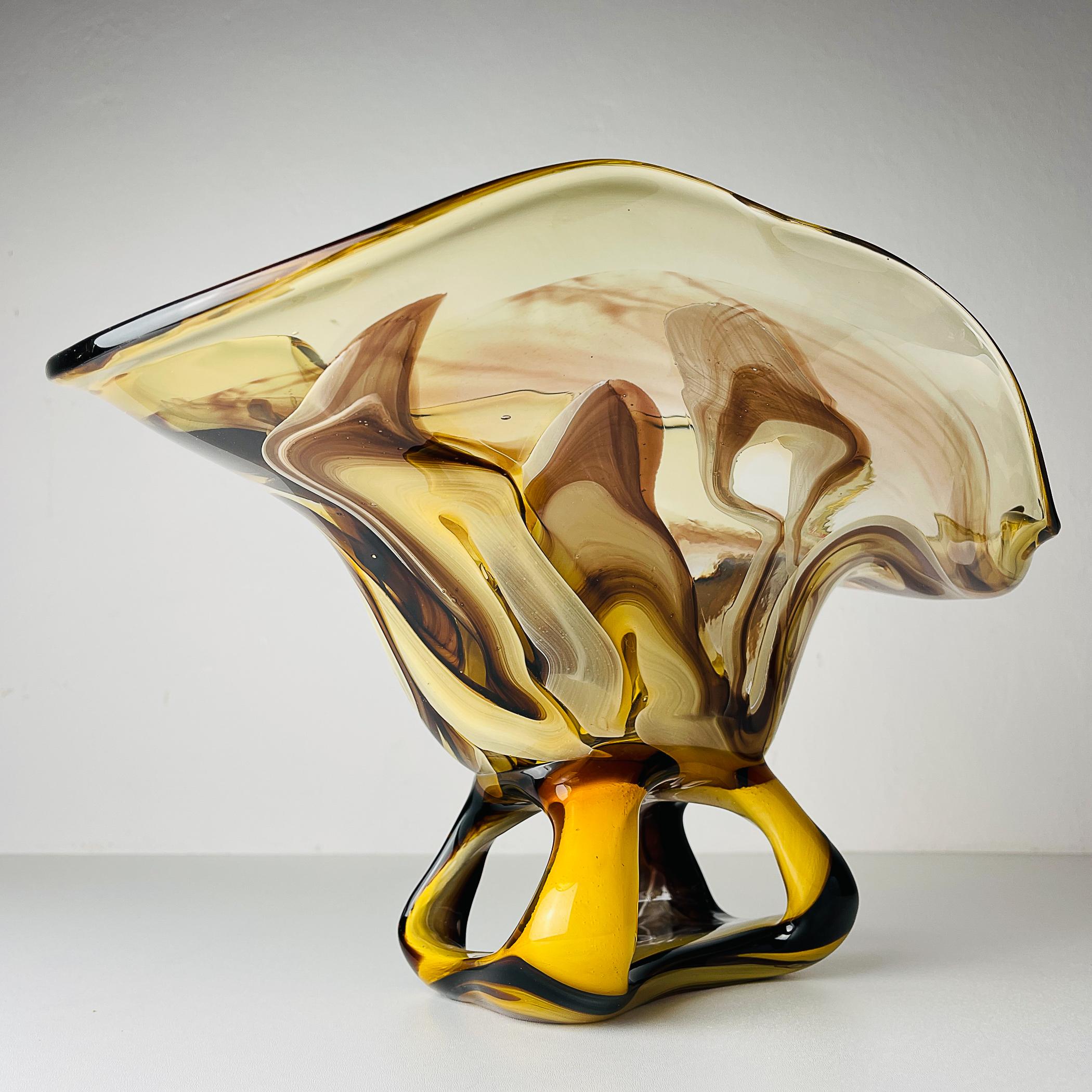 Original murano vase by Enrico Camozzo for Artigianato Muranese Italy 1990s For Sale 3