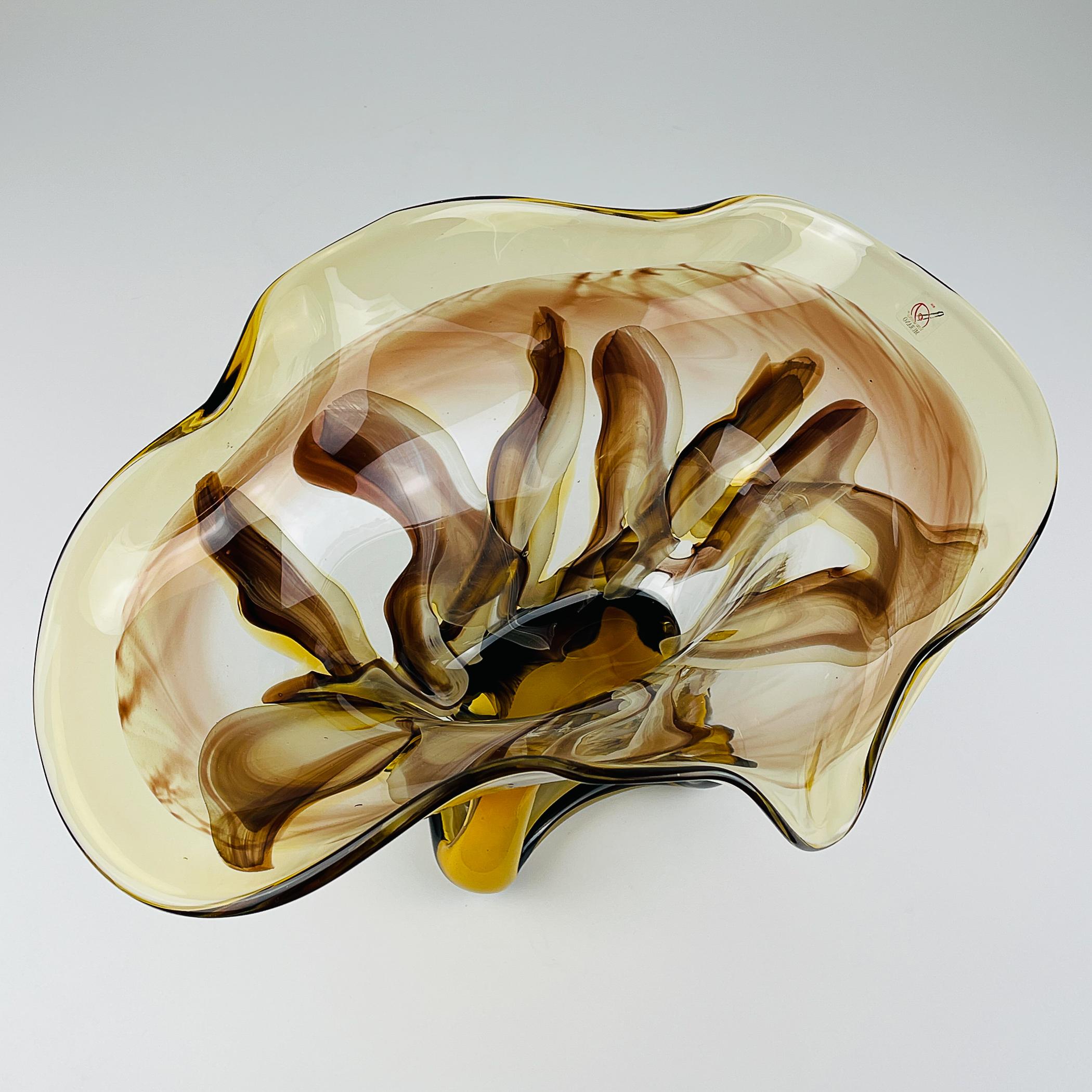 Original murano vase by Enrico Camozzo for Artigianato Muranese Italy 1990s For Sale 1