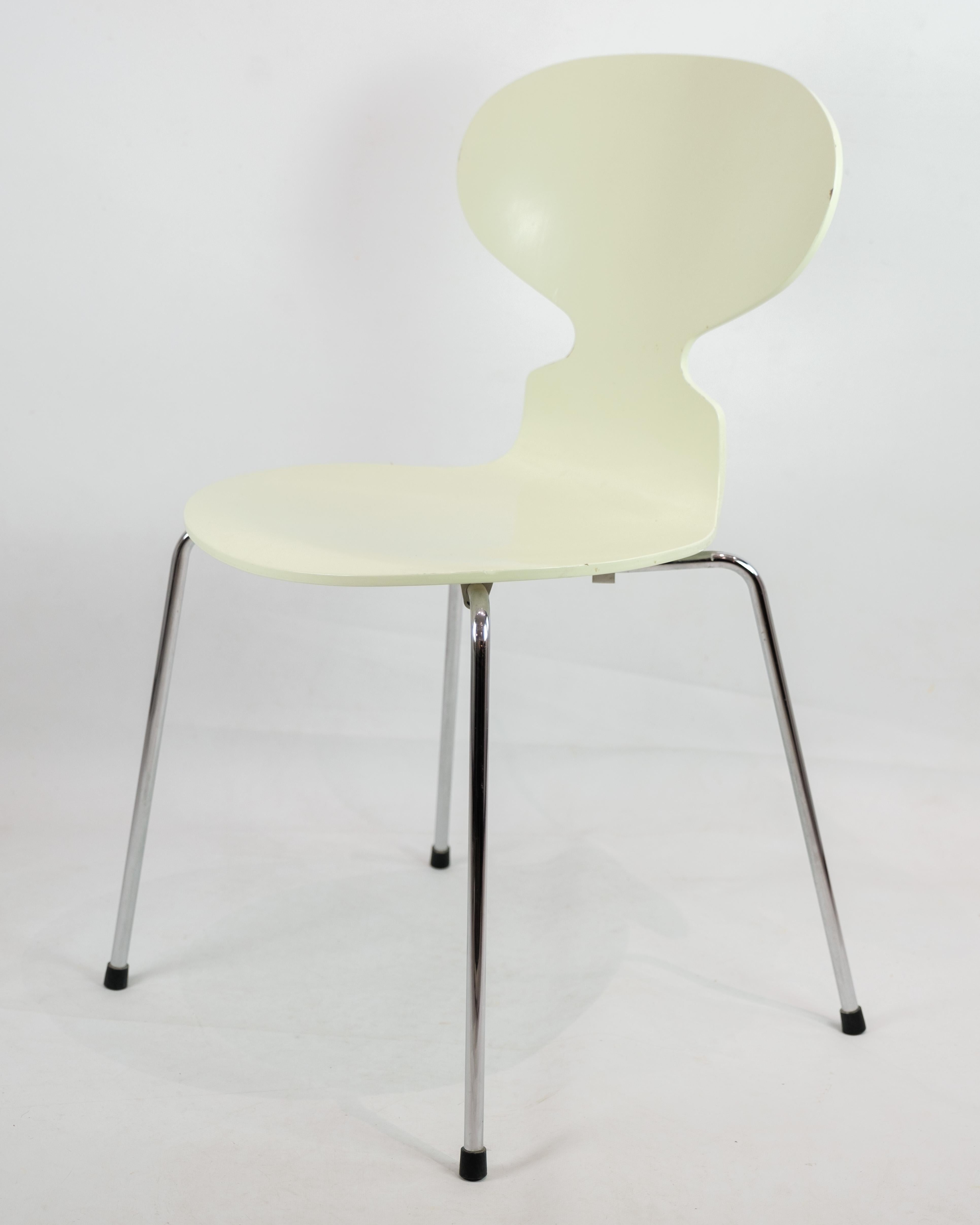 Danish Original Ant Chairs Model 3101 In Pastel Green By Arne Jacobsen From 1970s For Sale