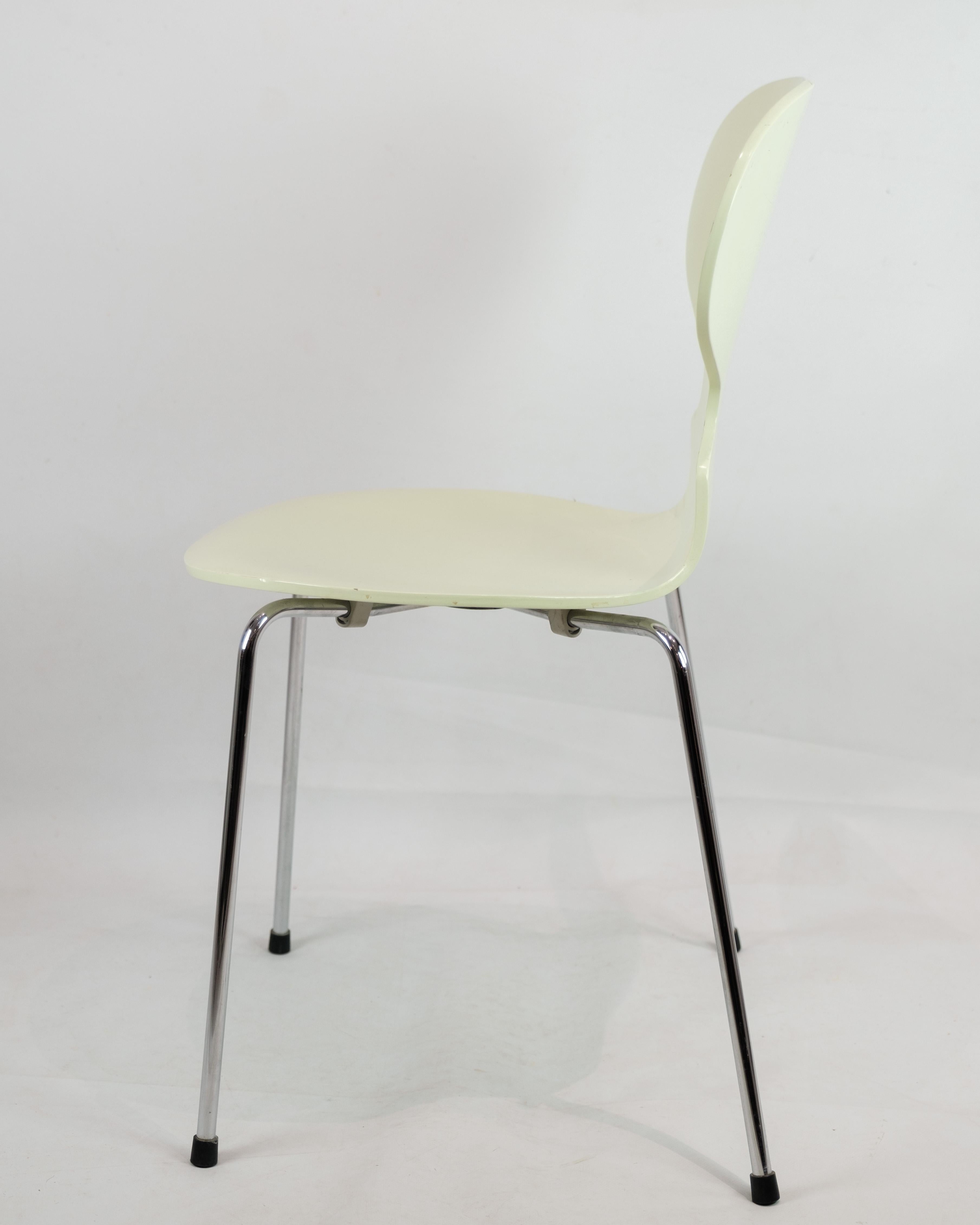Late 20th Century Original Ant Chairs Model 3101 In Pastel Green By Arne Jacobsen From 1970s For Sale