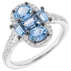 Natkina, bague à la mode originale en or blanc avec saphir bleu et diamants, pour elle