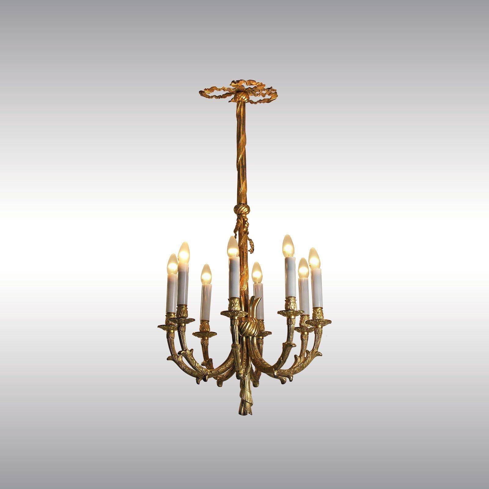 Austriaco Lampadario da salotto originale neoclassico austriaco in ottone Mastercraft in vendita