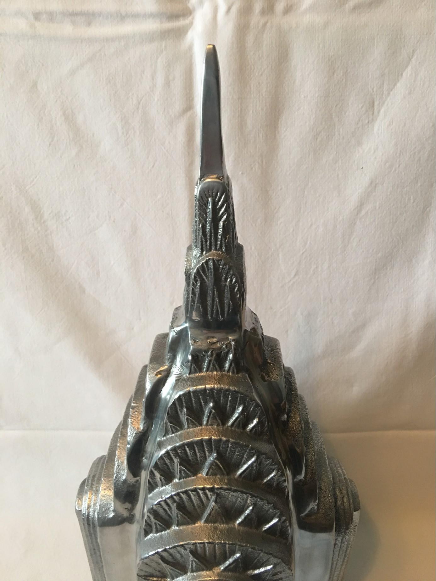  New York Souvenir Chrysler Building Top Made of Aluminum from the 1970s In Good Condition In Frisco, TX