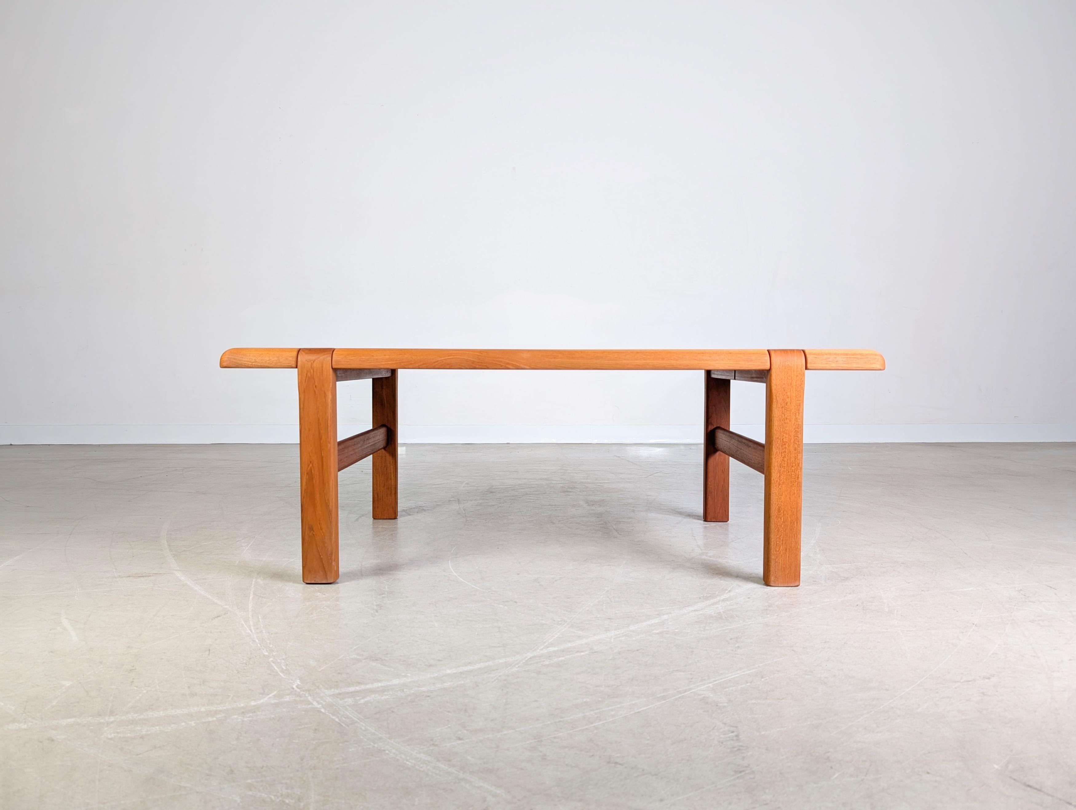 Mid-Century moderno Couchtisch originale Niels Bach Midcentury danese in teak 1970 in vendita