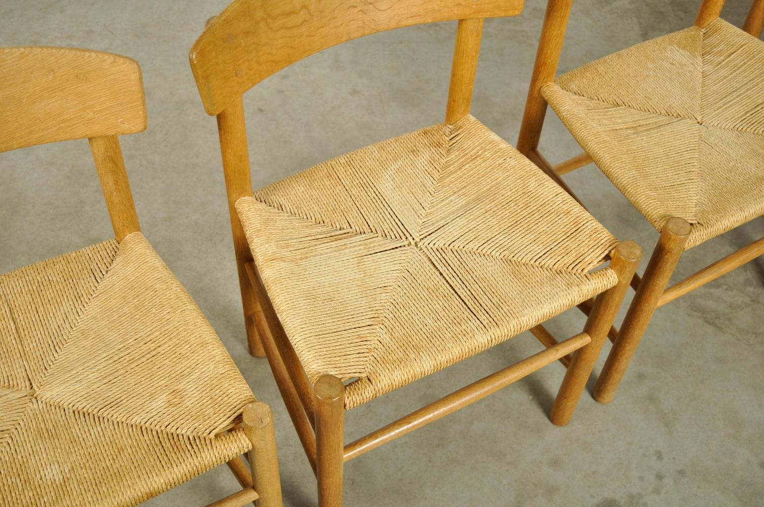 Scandinavian Modern Original Oak Dining Chairs J39, by Børge Mogensen for F.D.B. Mobler, 1960