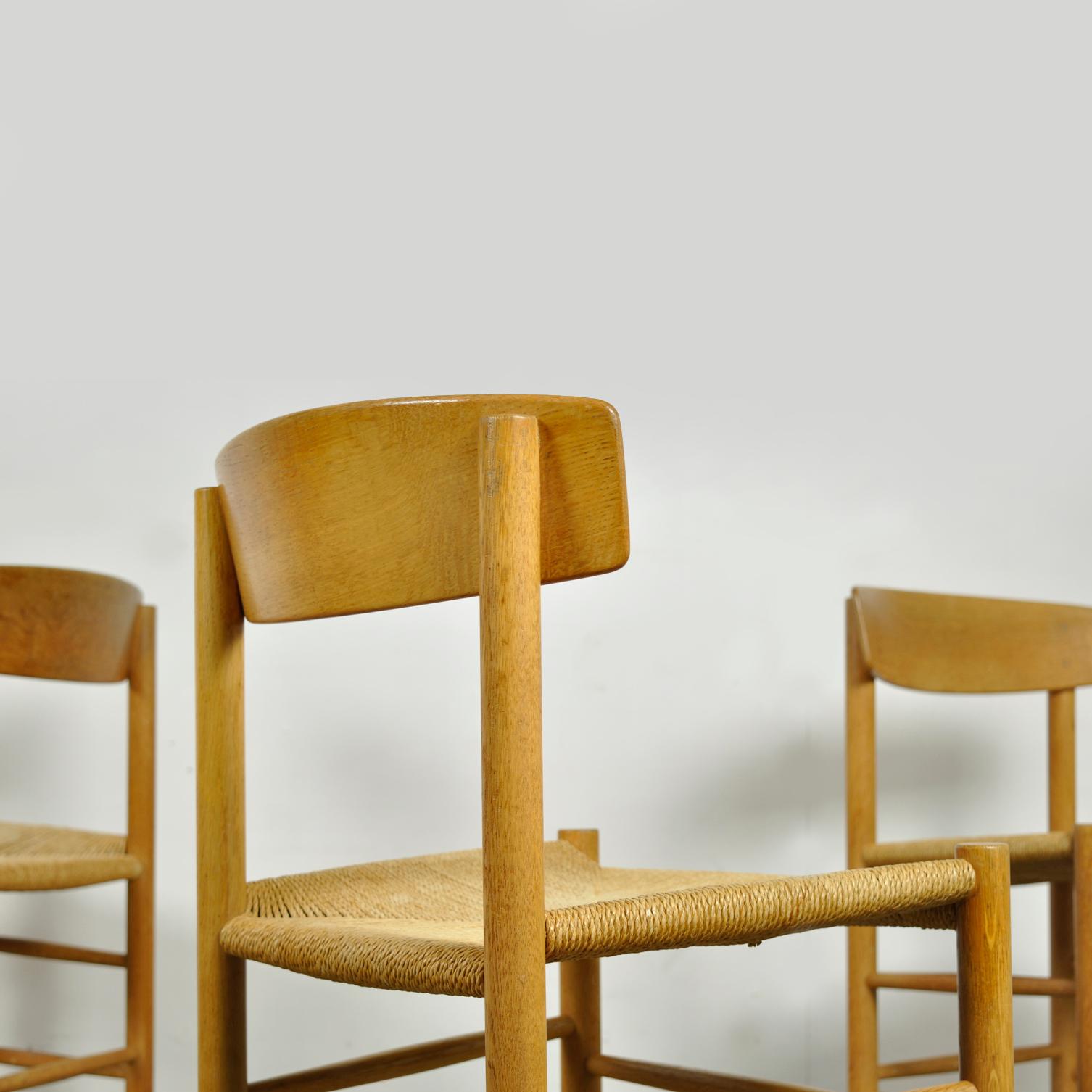 Original Oak Dining Chairs J39, by Børge Mogensen for F.D.B. Mobler, 1960 1