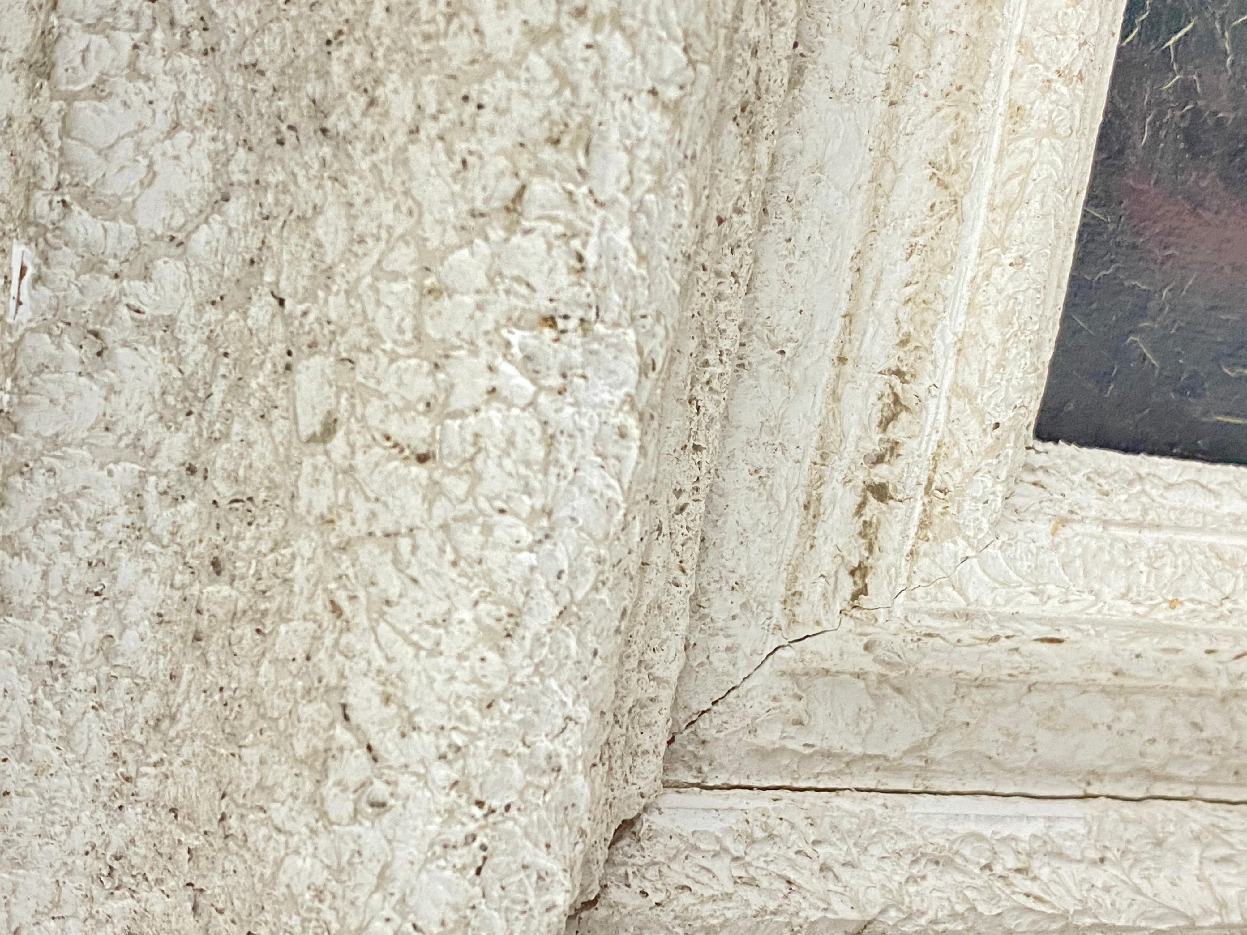 In una cornice bianca, un dipinto a olio originale. Rappresentare il busto di un bambino.
È stato realizzato in Francia intorno al 1930.
Periodo Art déco.

