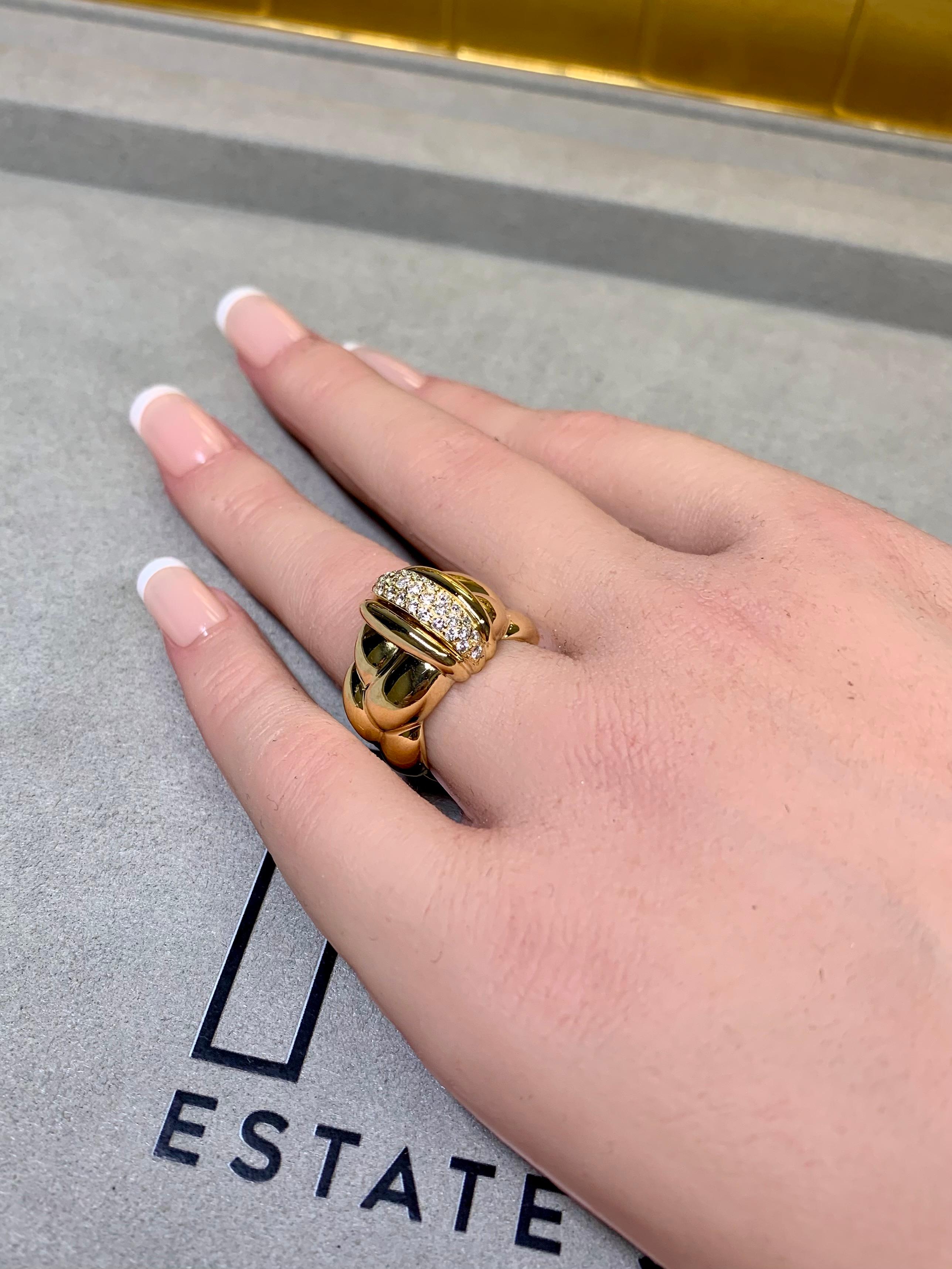 Original O.J. Perrin Französisch 18K Gold Diamant Pave breite Seil Ring signiert im Angebot 4