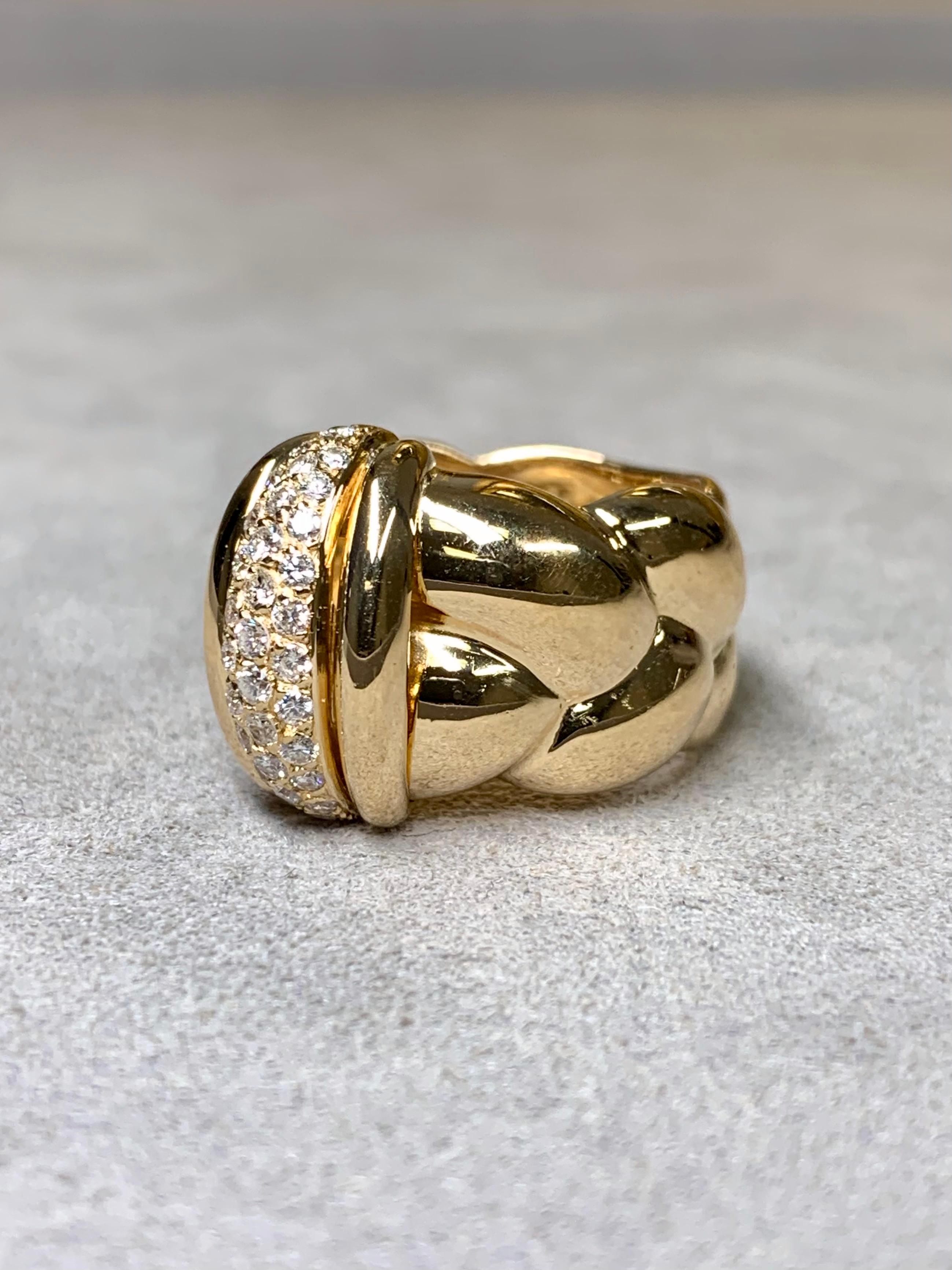 Original O.J. Perrin Französisch 18K Gold Diamant Pave breite Seil Ring signiert (Retro) im Angebot