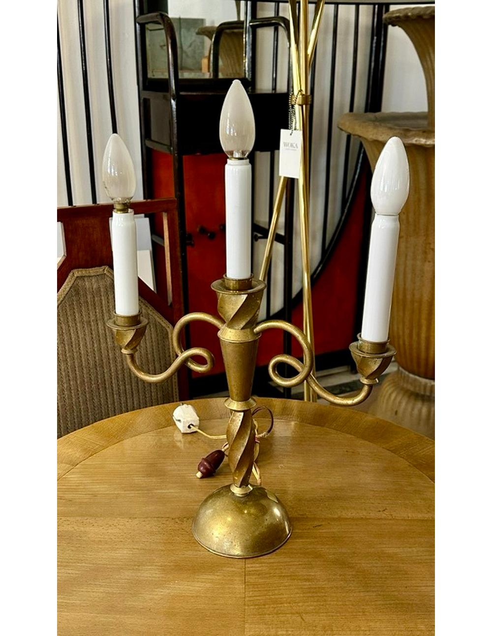 Autrichien Otto Prutscher, lampe de table à trois lumières d'origine, modèle 6051 en vente