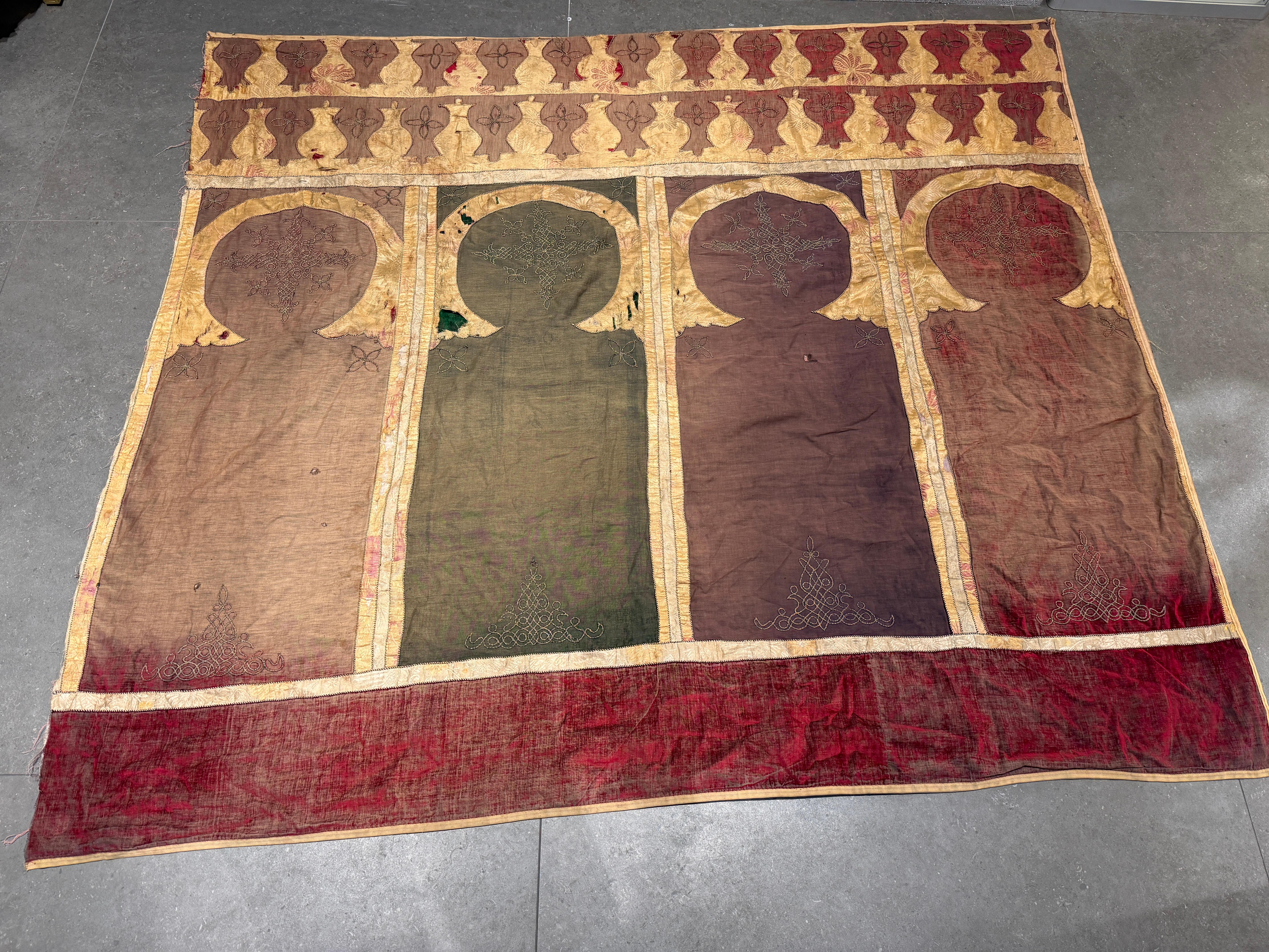Original Ottoman Embroidered Coverlet, circa 1880 in vendita 4