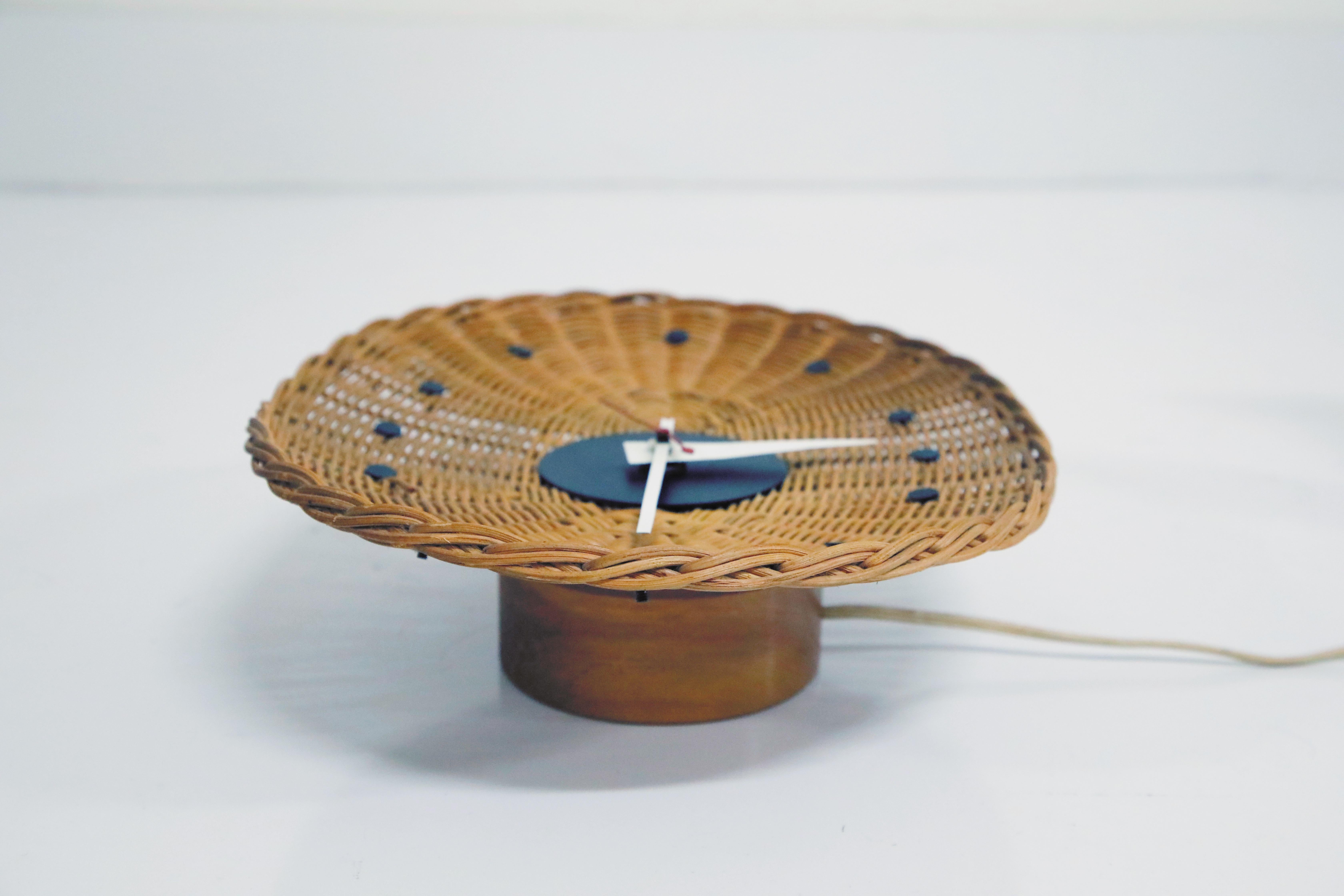 Original Oval Rattan 'Basket Clock' by George Nelson for Howard Miller, 1950s 6