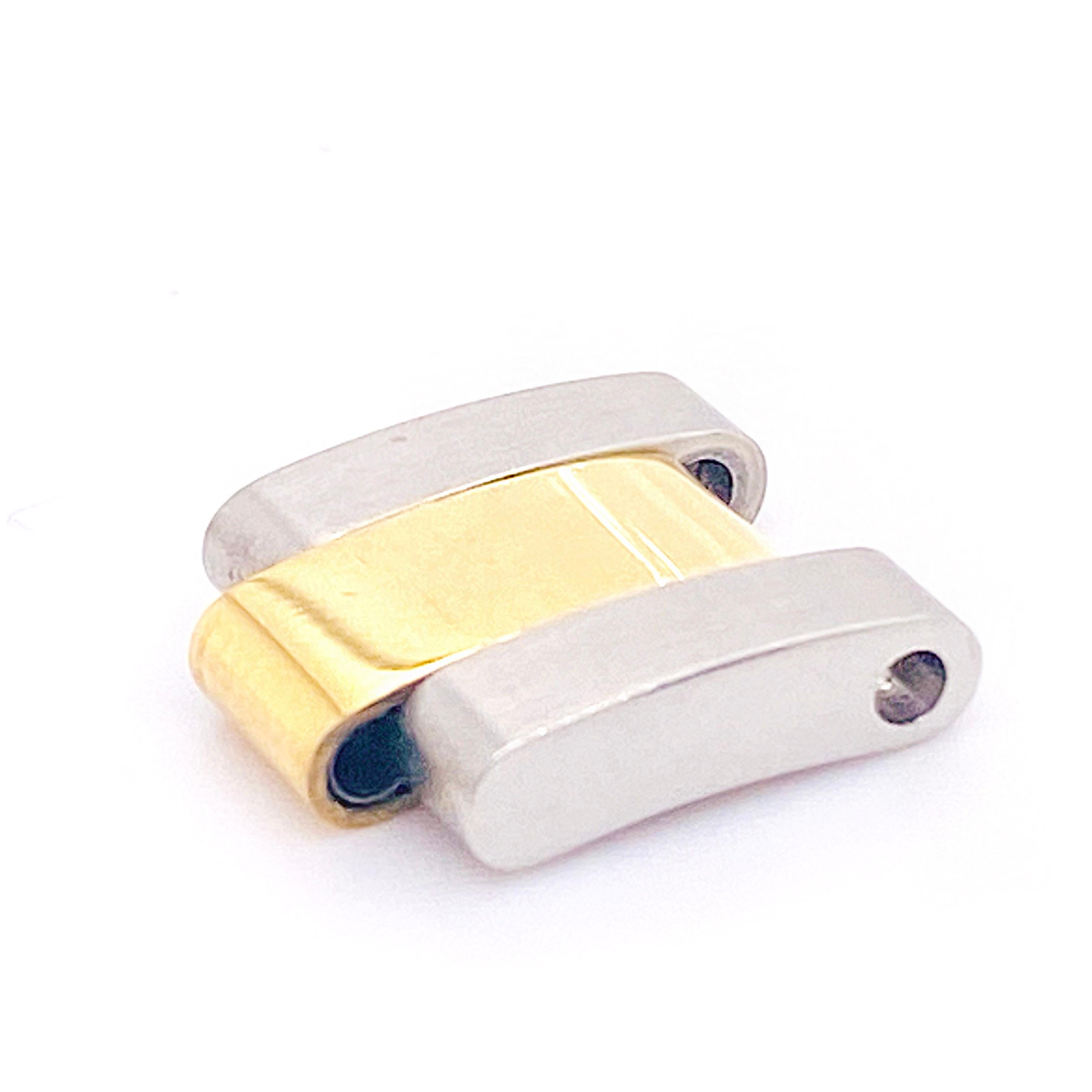 This link is a two-tone ladies watch link. This can be the perfect extender for your watch.
