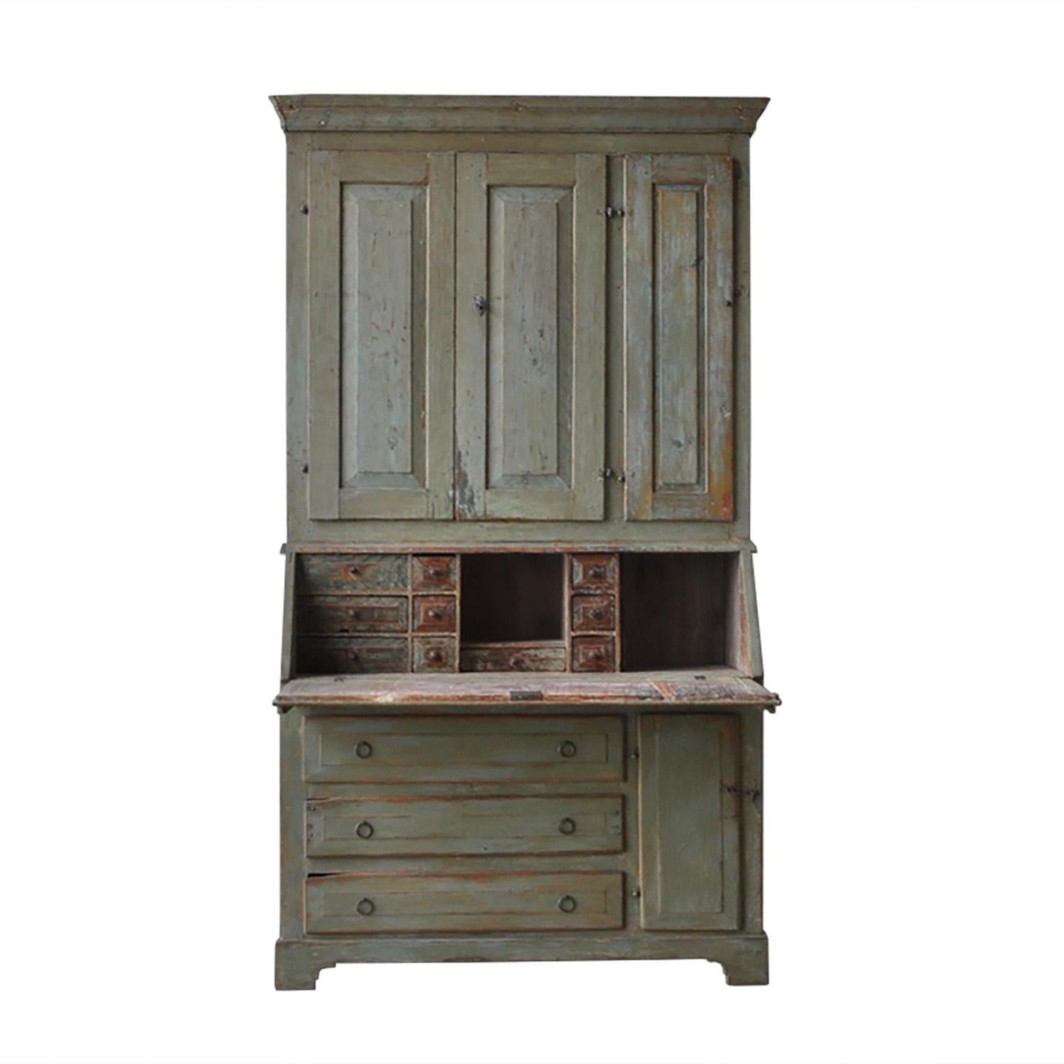 Original Paint Swedish Secretary In Good Condition For Sale In Tetbury, Gloucestershire