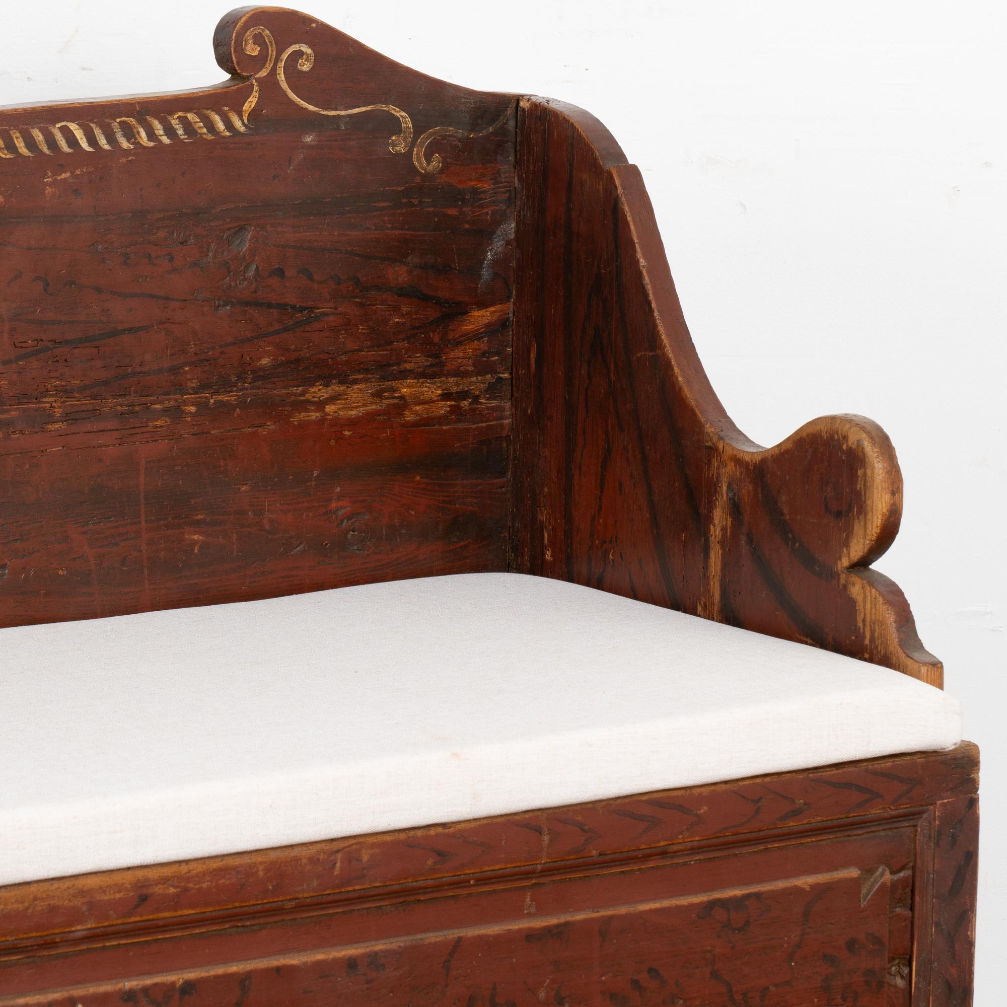 Banco original pintado con almacenaje, Suecia circa 1820-40 siglo XIX en venta