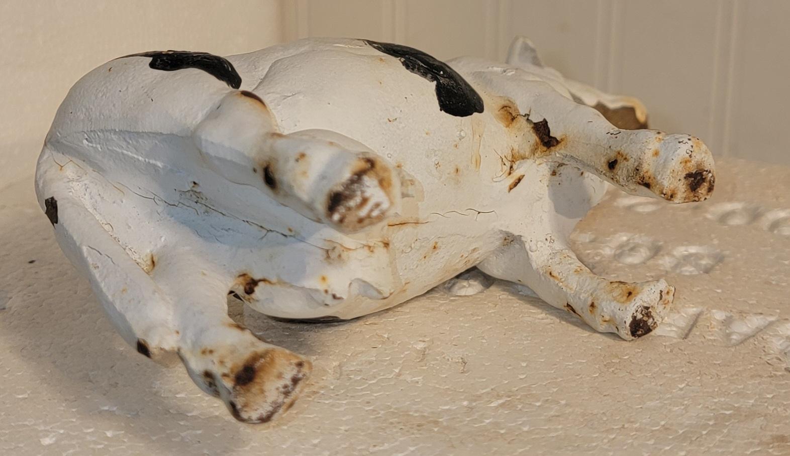 XX secolo Mucca originale in ghisa dipinta in vendita