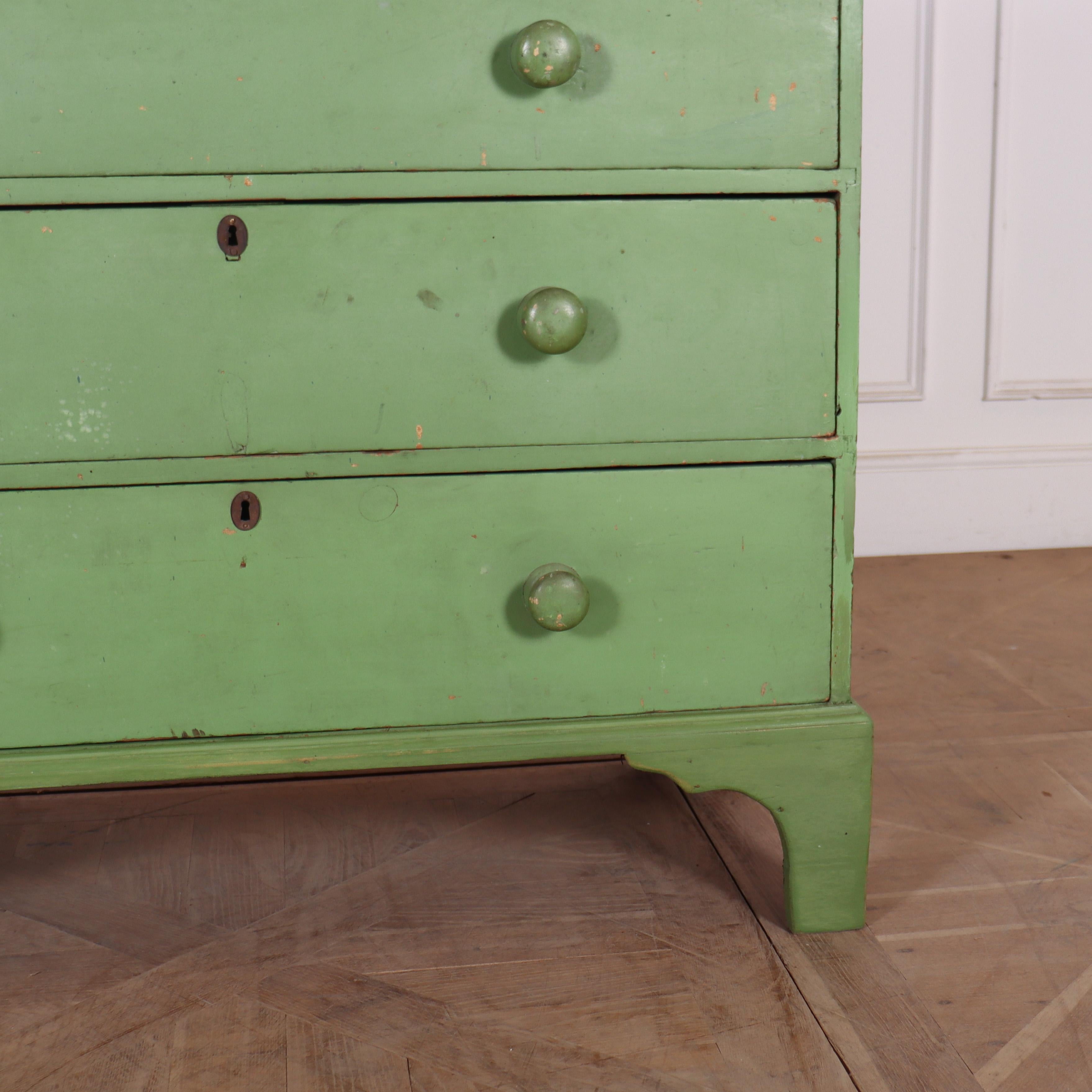 Original Painted Chest of Drawers In Good Condition For Sale In Leamington Spa, Warwickshire