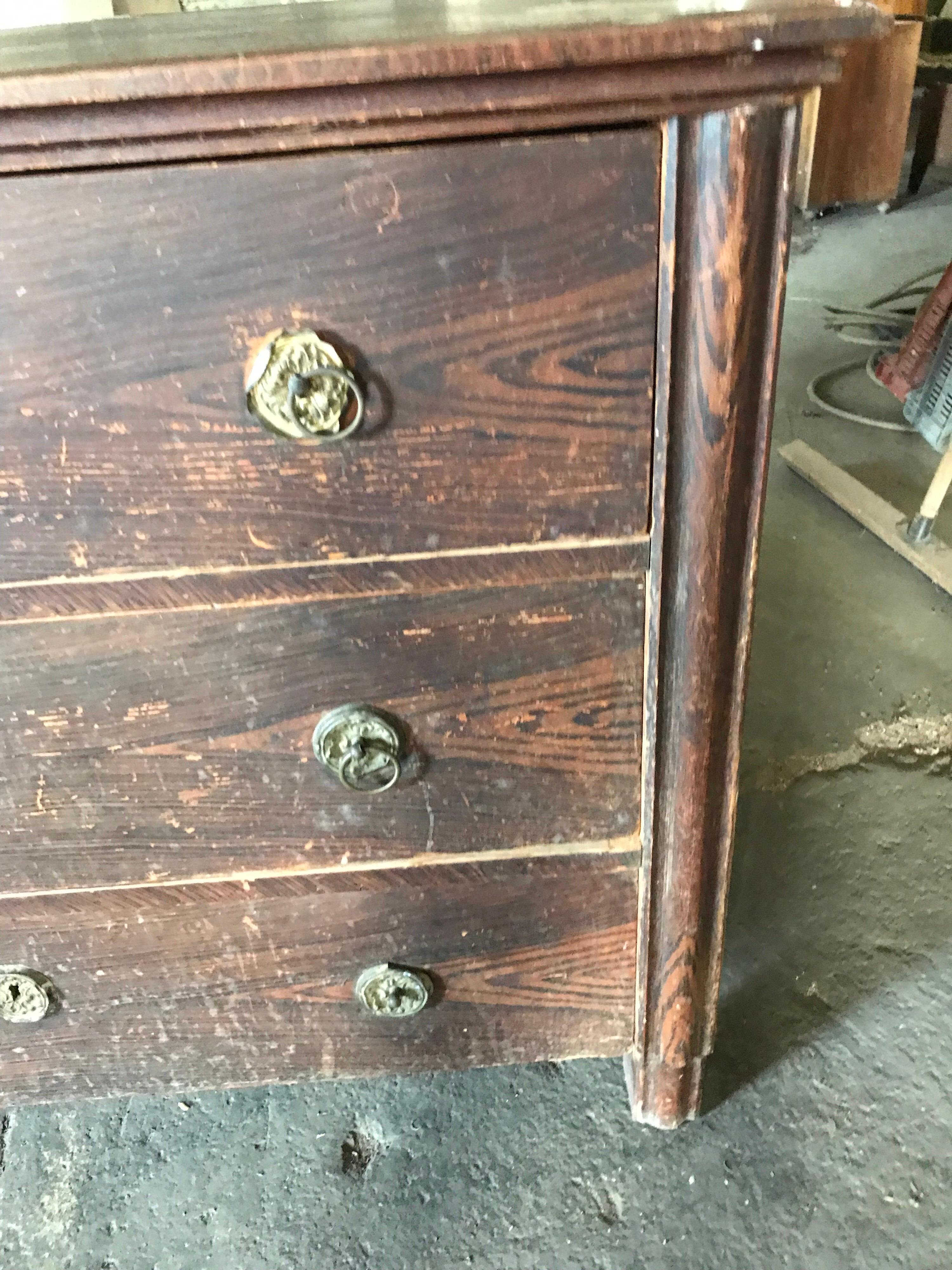 Original Painted Chest of Drawers from Hungary For Sale 1