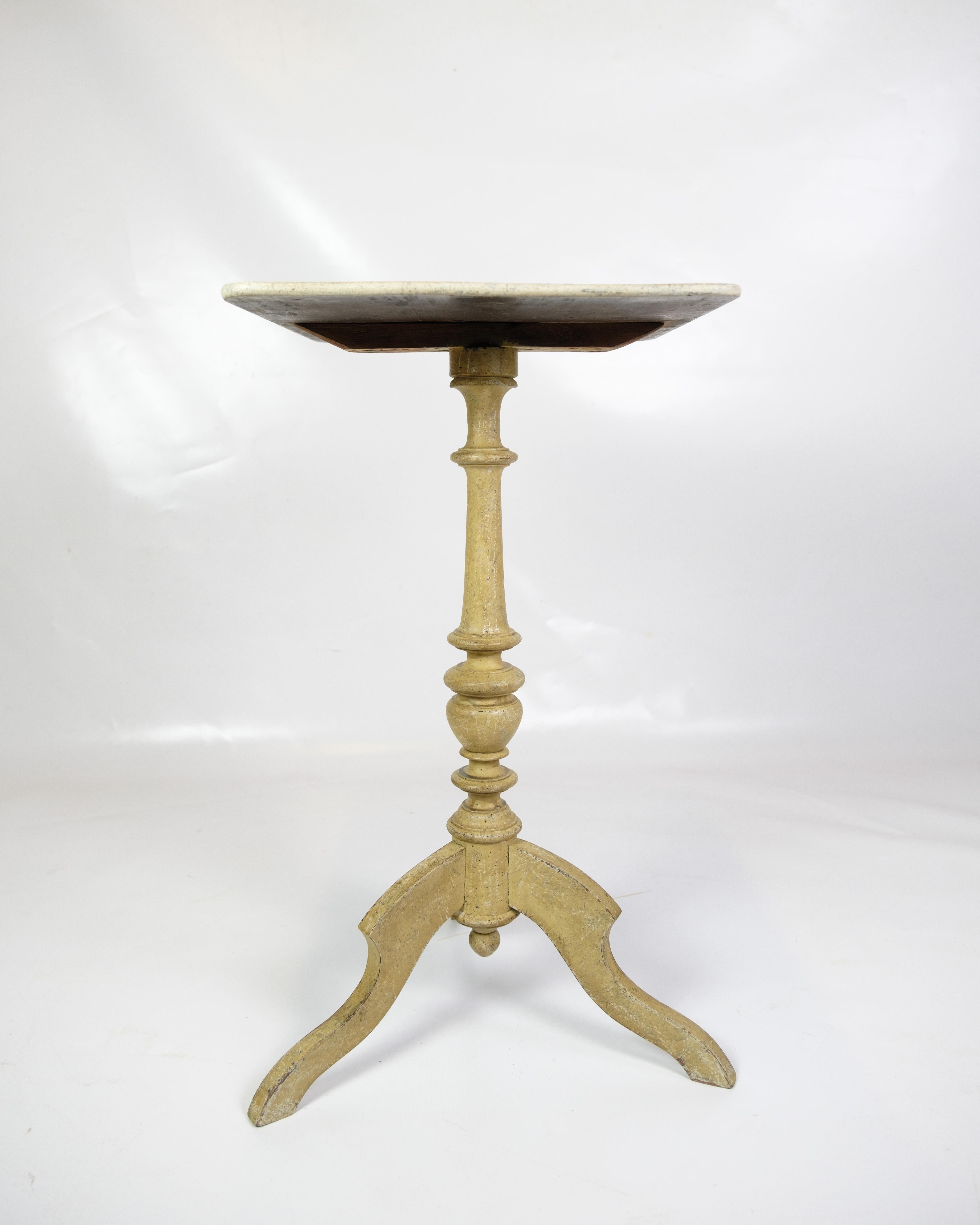 Milieu du XIXe siècle Table d'appoint peinte en gris et jauneâtre des années 1840 en vente
