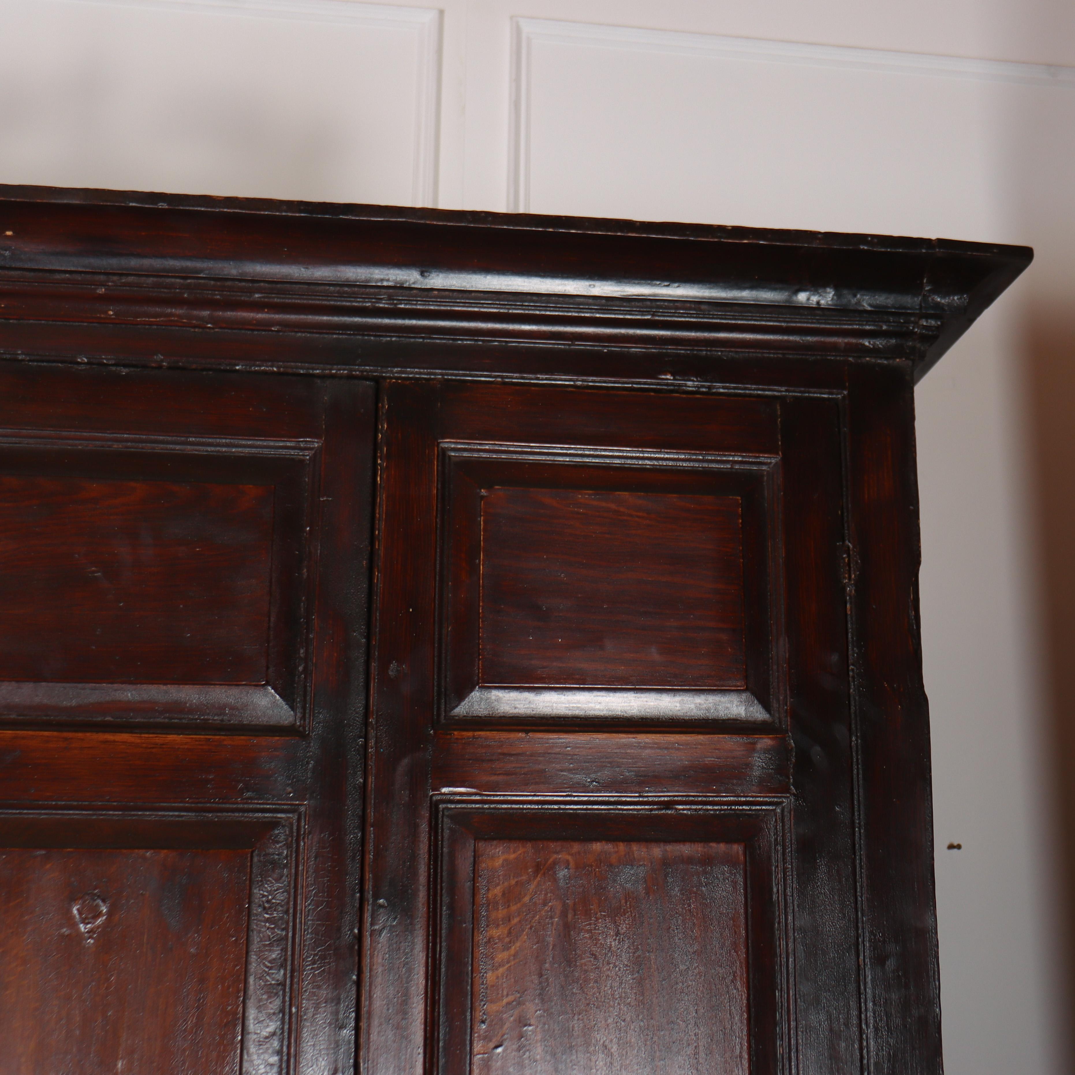 Anglais Armoire de ménage anglaise peinte d'origine en vente
