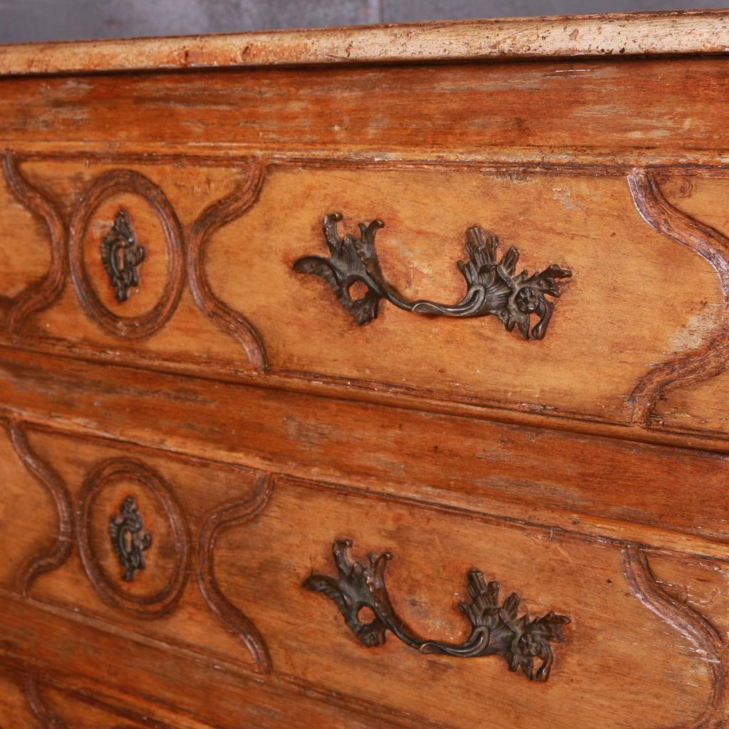 Original Painted French Commode In Good Condition For Sale In Leamington Spa, Warwickshire