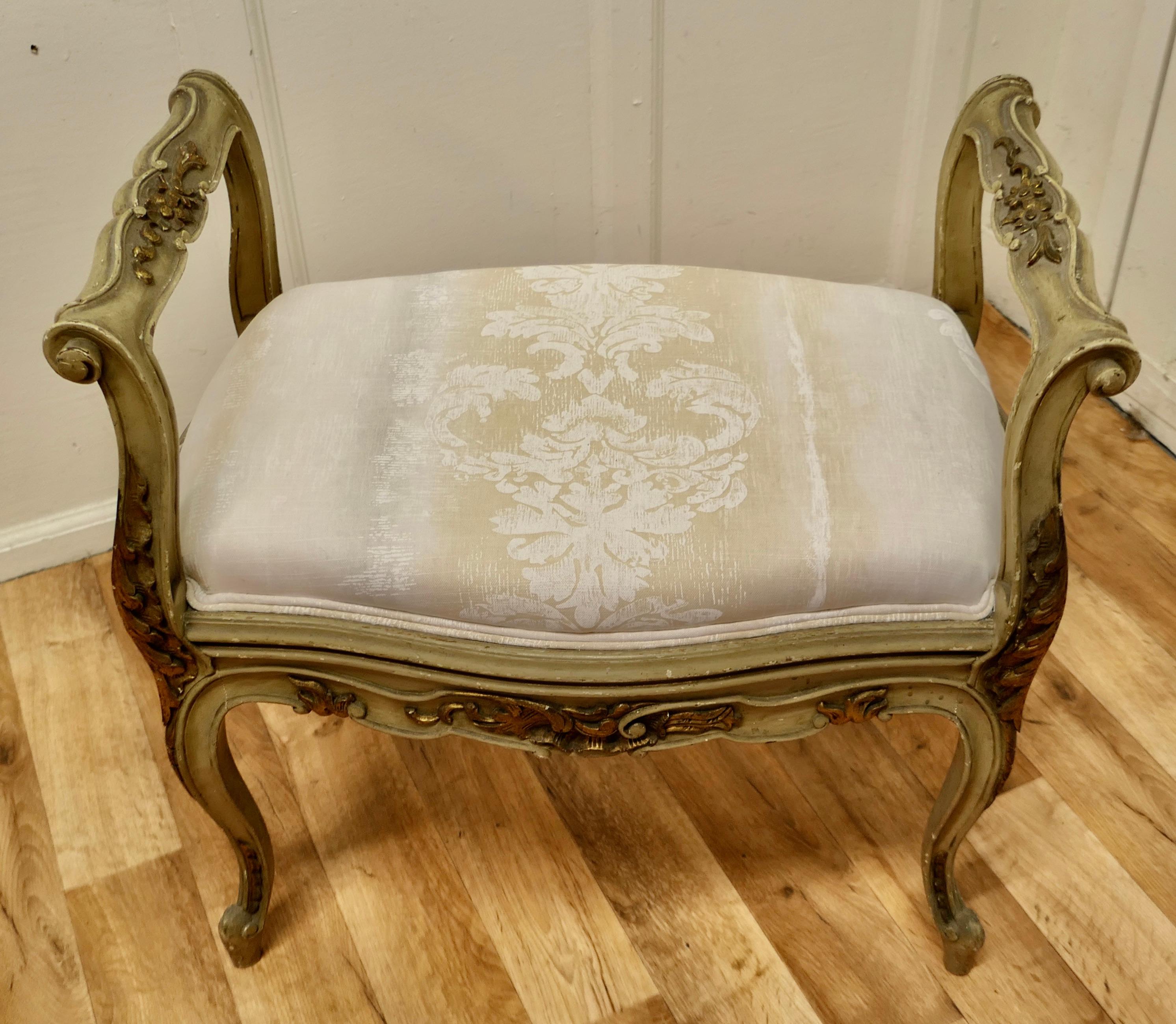 Original Painted French Louis Philippe Boudoir Window Seat In Good Condition For Sale In Chillerton, Isle of Wight