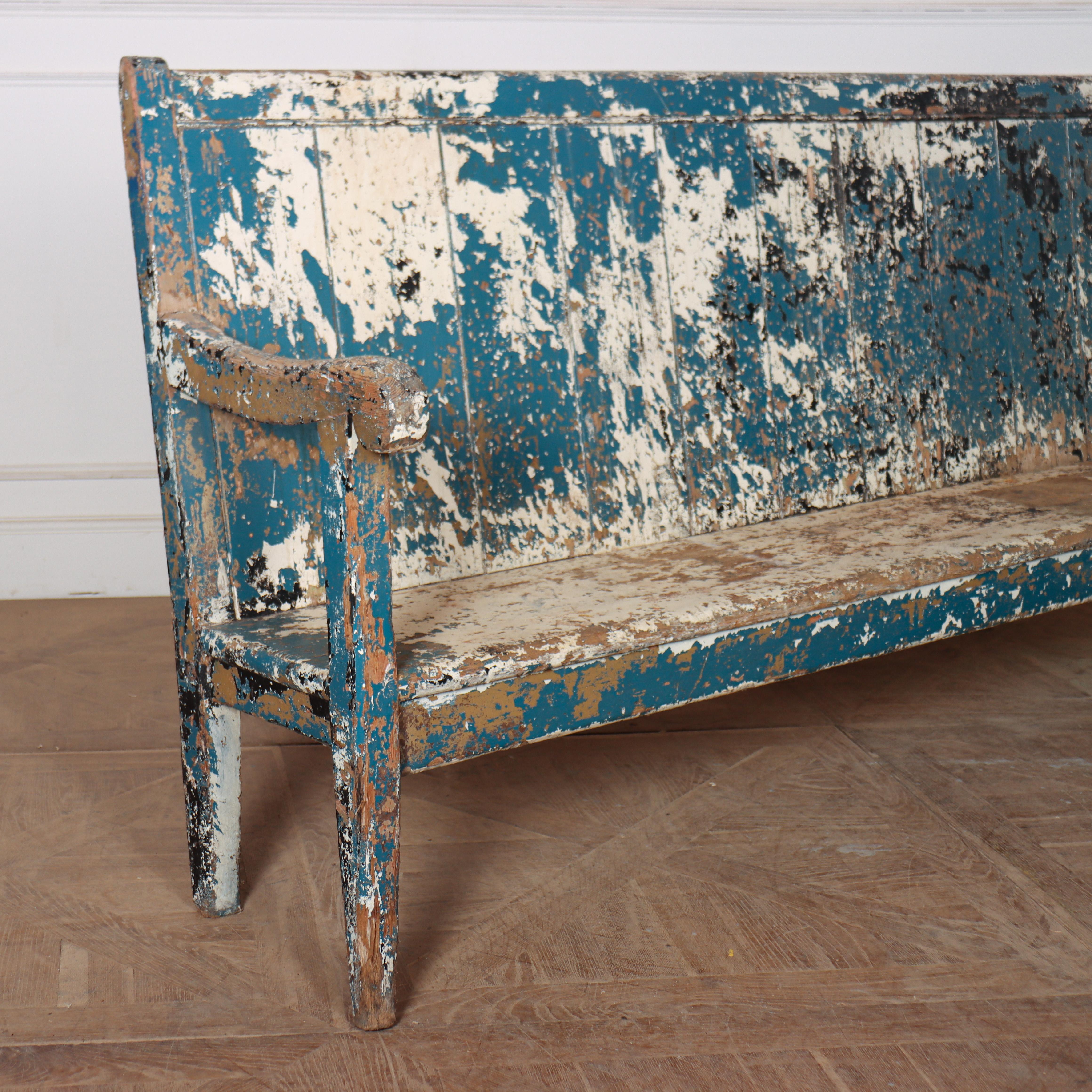 Original bemalter Sessel mit hoher Rückenlehne im Zustand „Gut“ im Angebot in Leamington Spa, Warwickshire