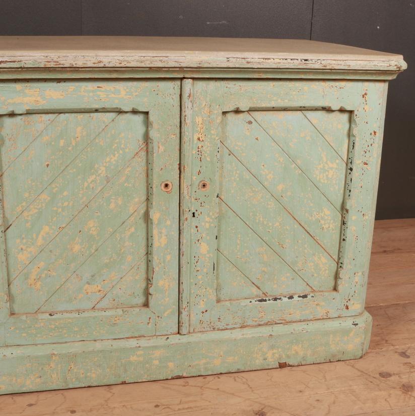 Irish 19th century original painted low dresser base. 1890.

Dimensions:
68.5 inches (174 cms) wide
23 inches (58 cms) deep
26.5 inches (67 cms) high.

 