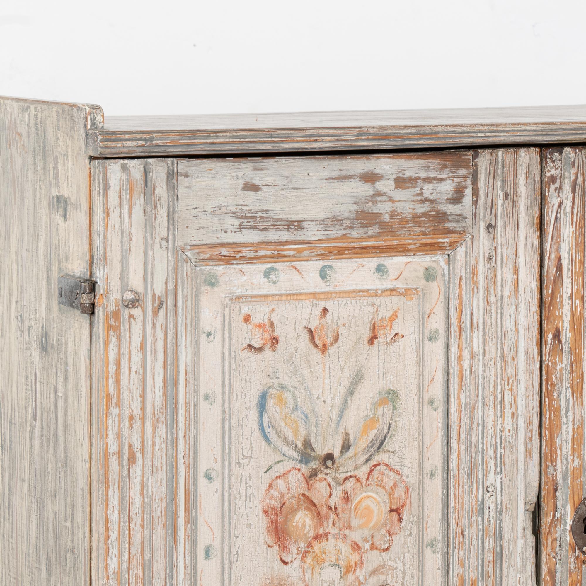 Original Painted Narrow Pine Cabinet Sideboard, Sweden circa 1860 2