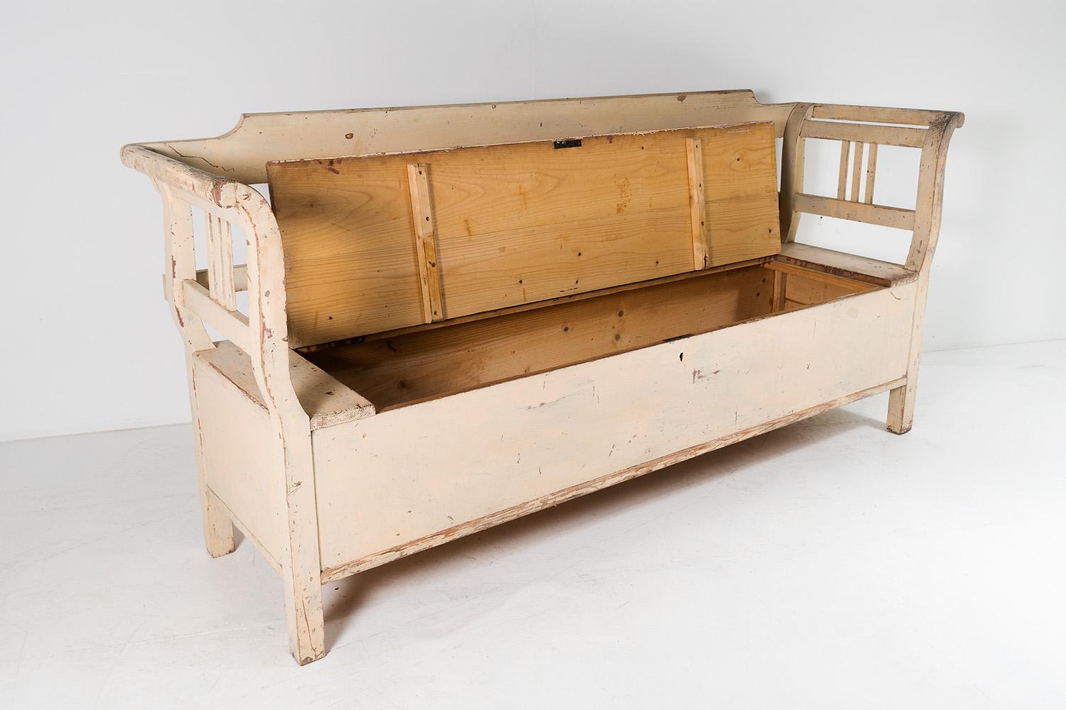 Shaker Original Painted Pine European Box Settle Farmhouse Bench Seat with Storage