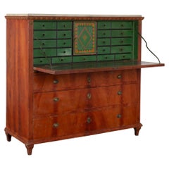 Bureau de secrétaire en pin peint de Suède, daté de 1847