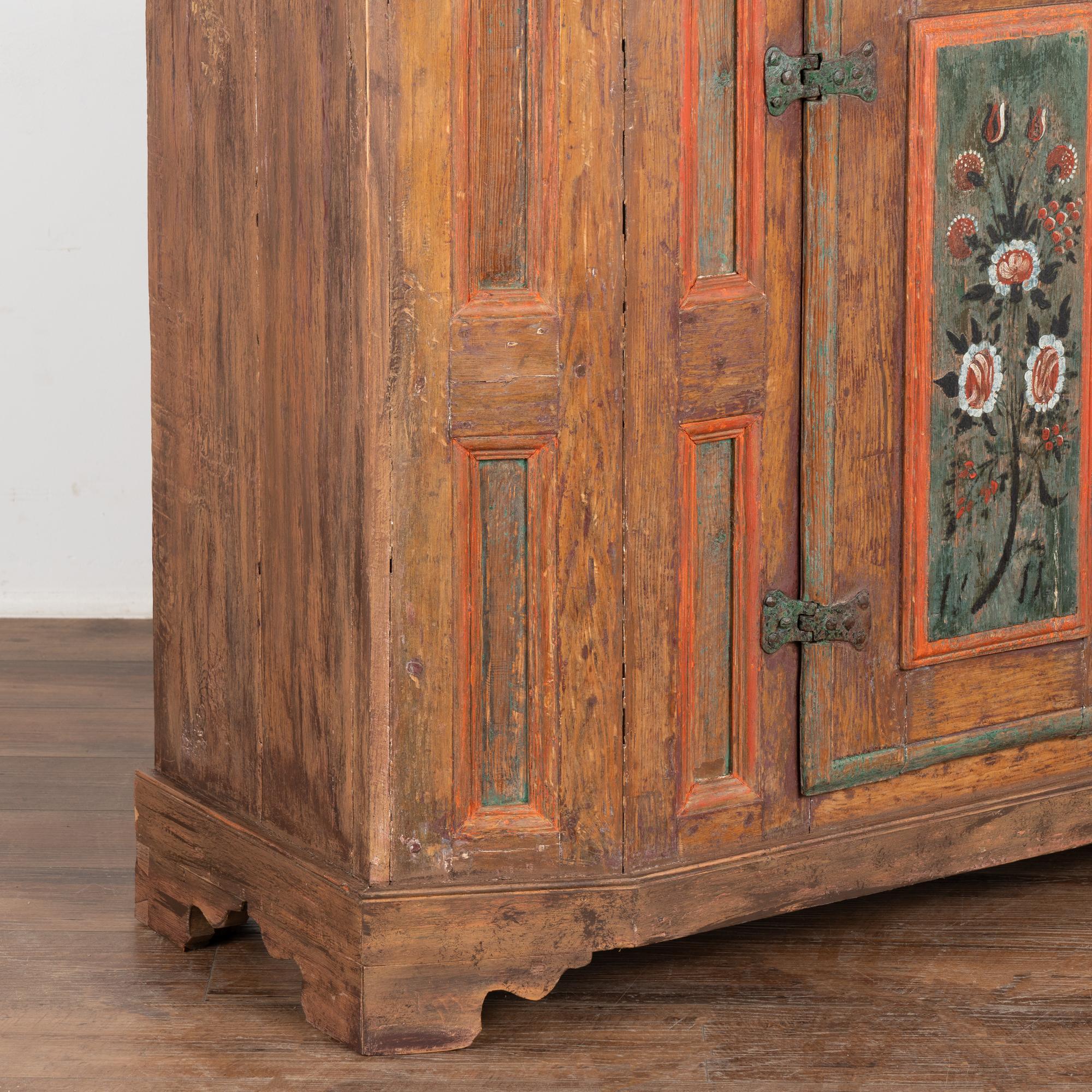 Original Painted Pine Sideboard Cabinet, Sweden circa 1820-40 For Sale 2