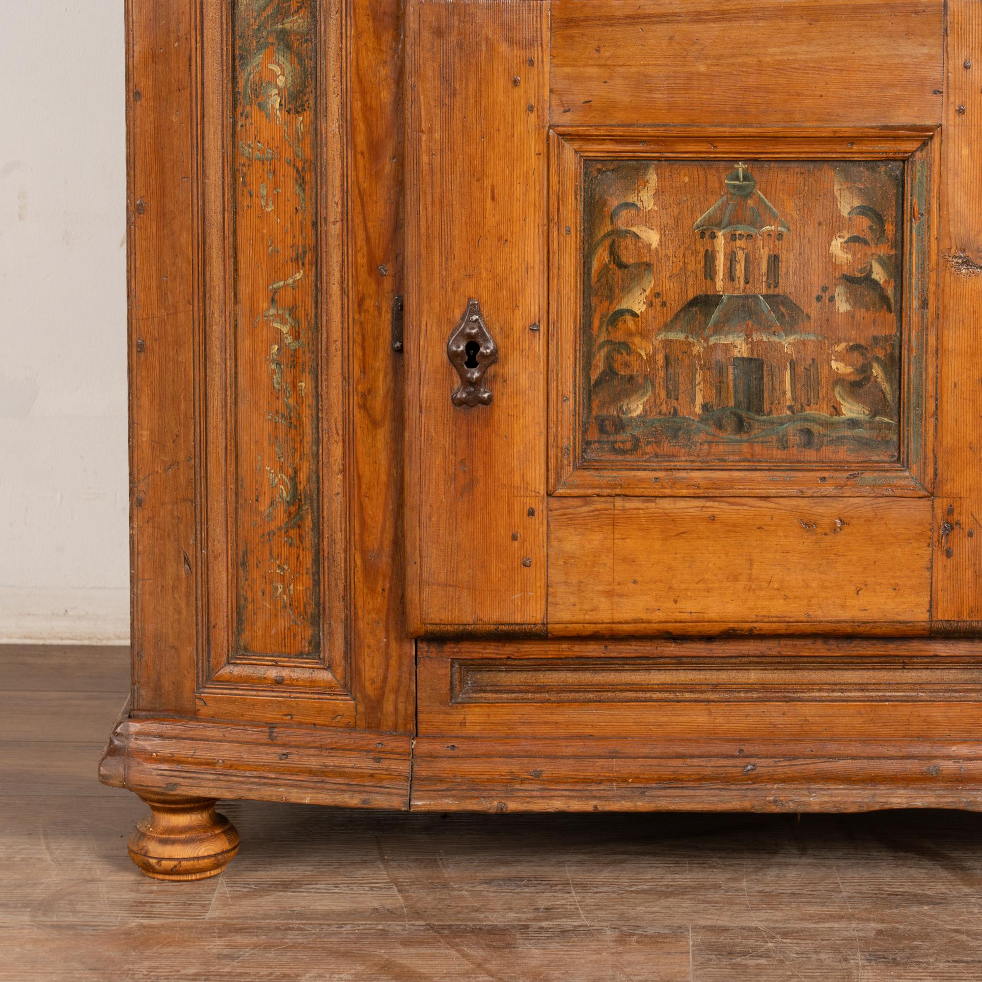 Armoire suédoise originale en pin peint, vers 1820-40 3