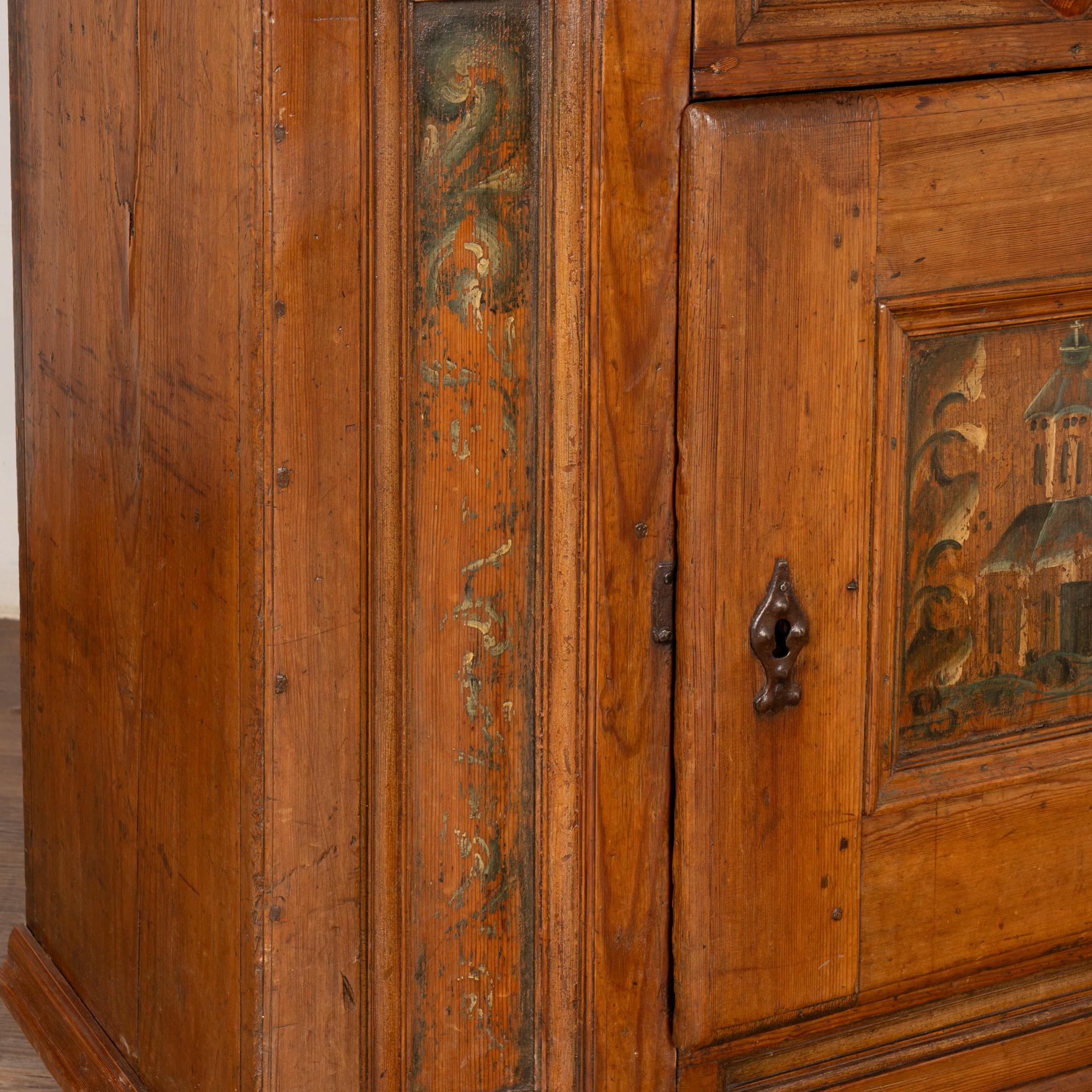 Armoire suédoise originale en pin peint, vers 1820-40 2