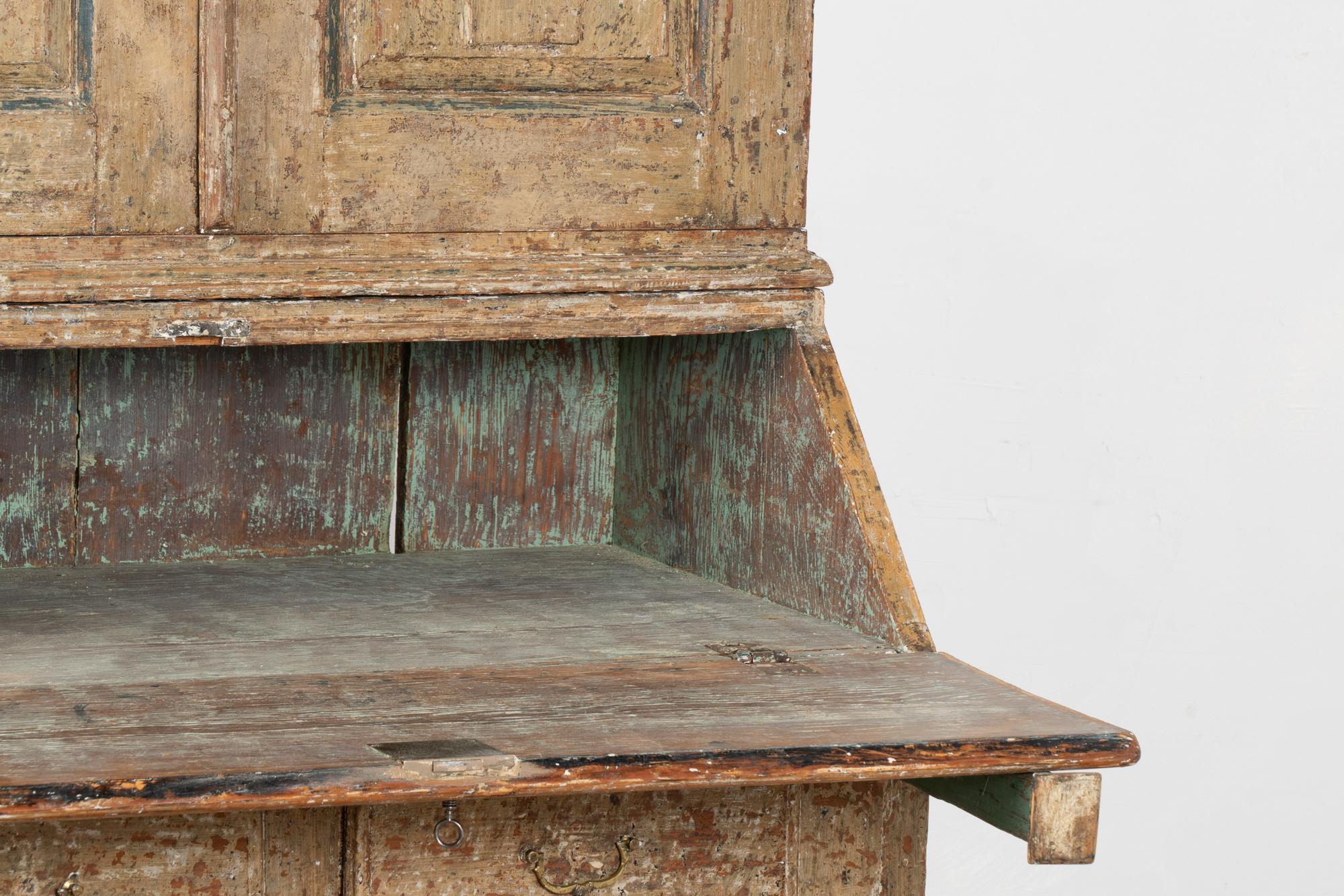 Original Painted Pine Swedish Secretary, circa 1800-40 For Sale 4