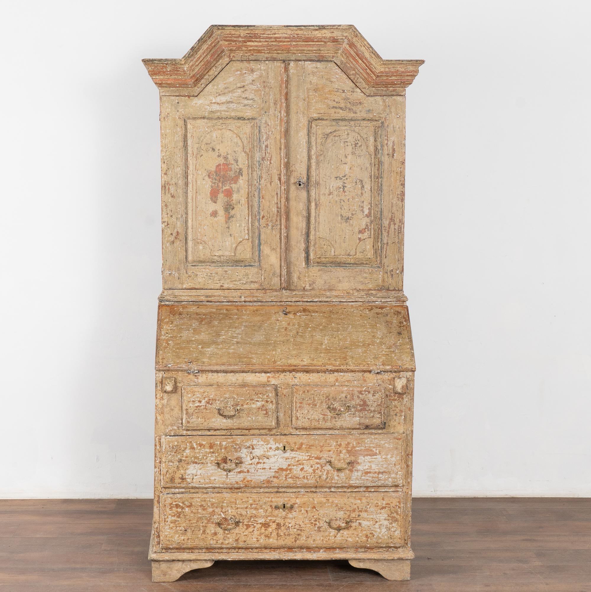 Original Painted Pine Swedish Secretary, circa 1800-40 In Good Condition For Sale In Round Top, TX