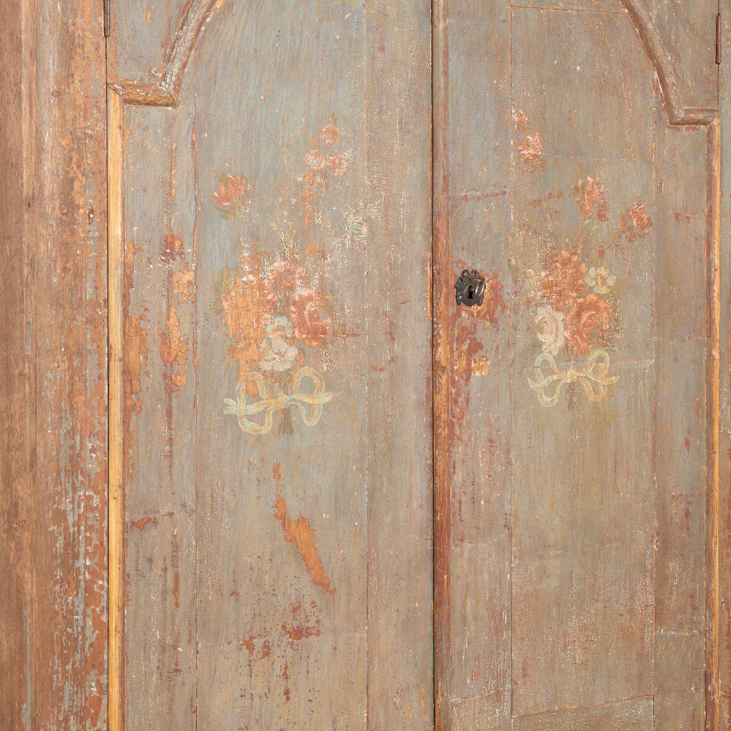 Original Painted Pine Swedish Wedding Cabinet, circa 1820-40 For Sale 3