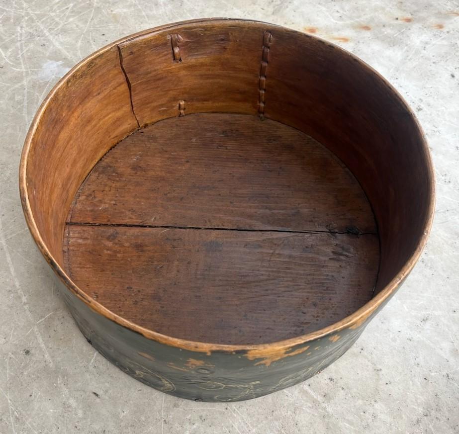 Boîte de Pantry originale peinte, signée et datée de 1818 Bon état - En vente à Los Angeles, CA