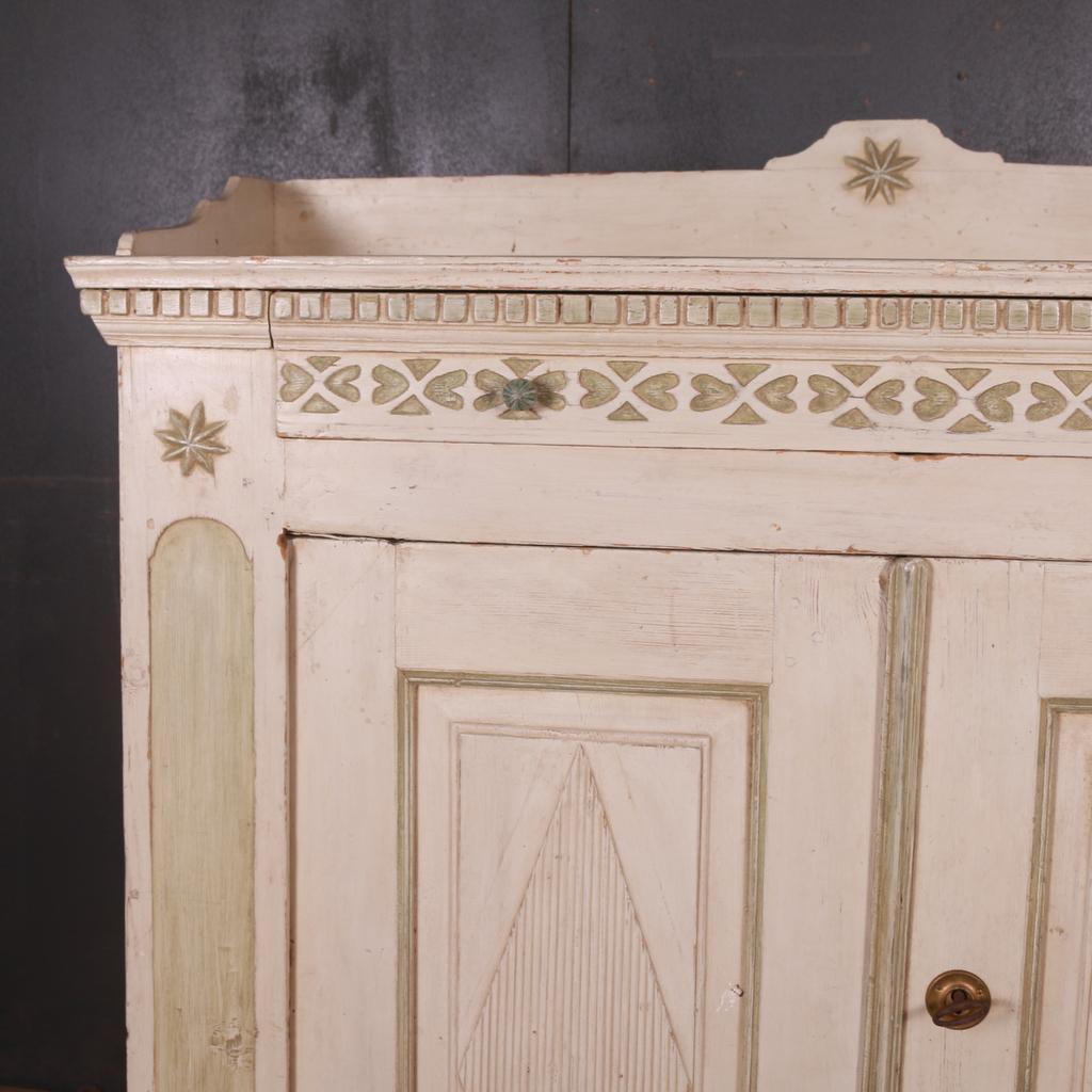 Original Painted Swedish Buffet In Good Condition In Leamington Spa, Warwickshire