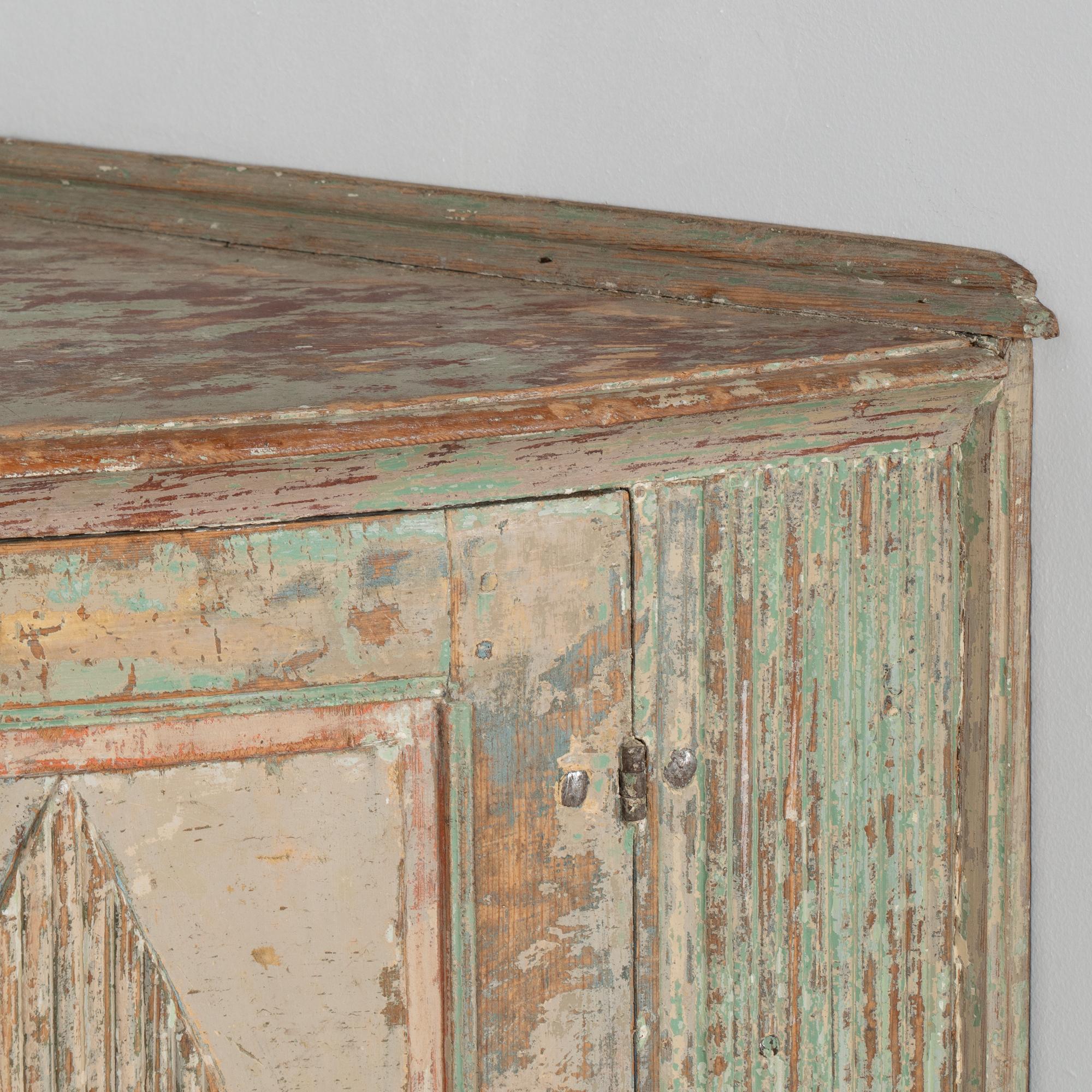 Pine Original Painted Swedish Corner Cabinet, circa 1840