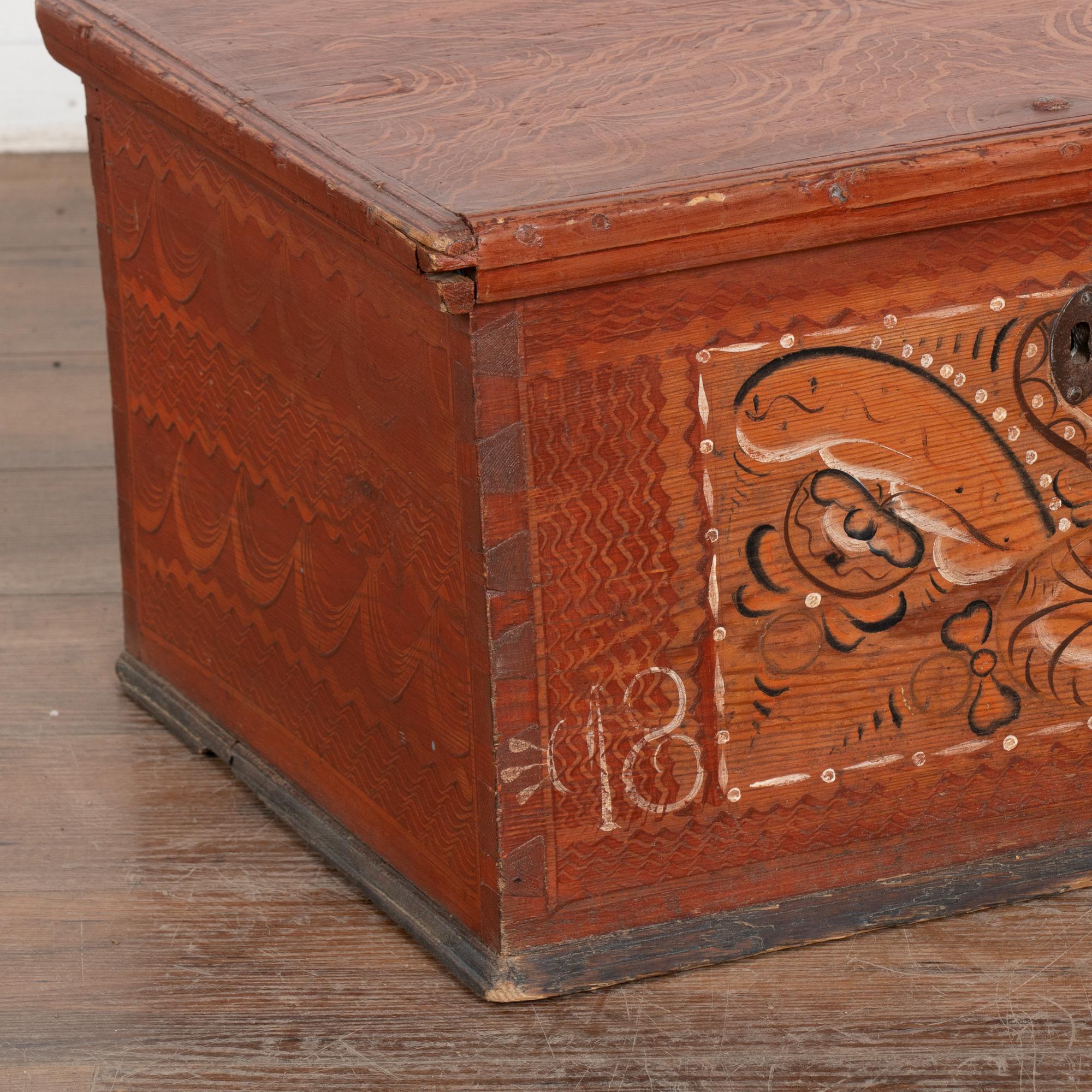 Svedese Scatola piatta o piccolo baule svedese originale dipinto, datato 1841 in vendita