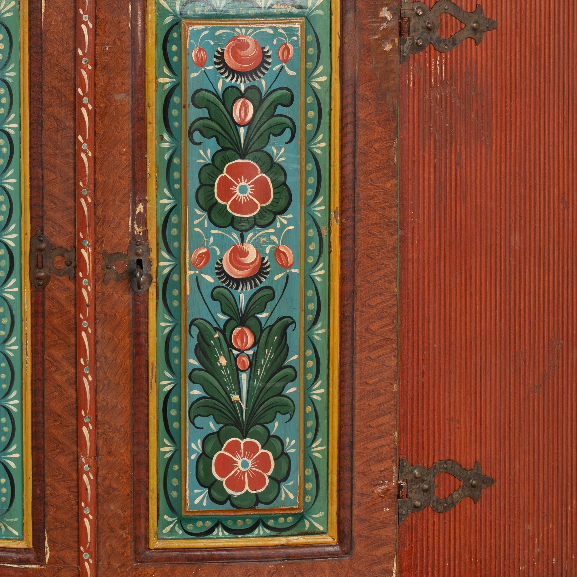 Mobile ad angolo Mora Clocks svedese originale dipinto, circa 1820-40 in vendita 4