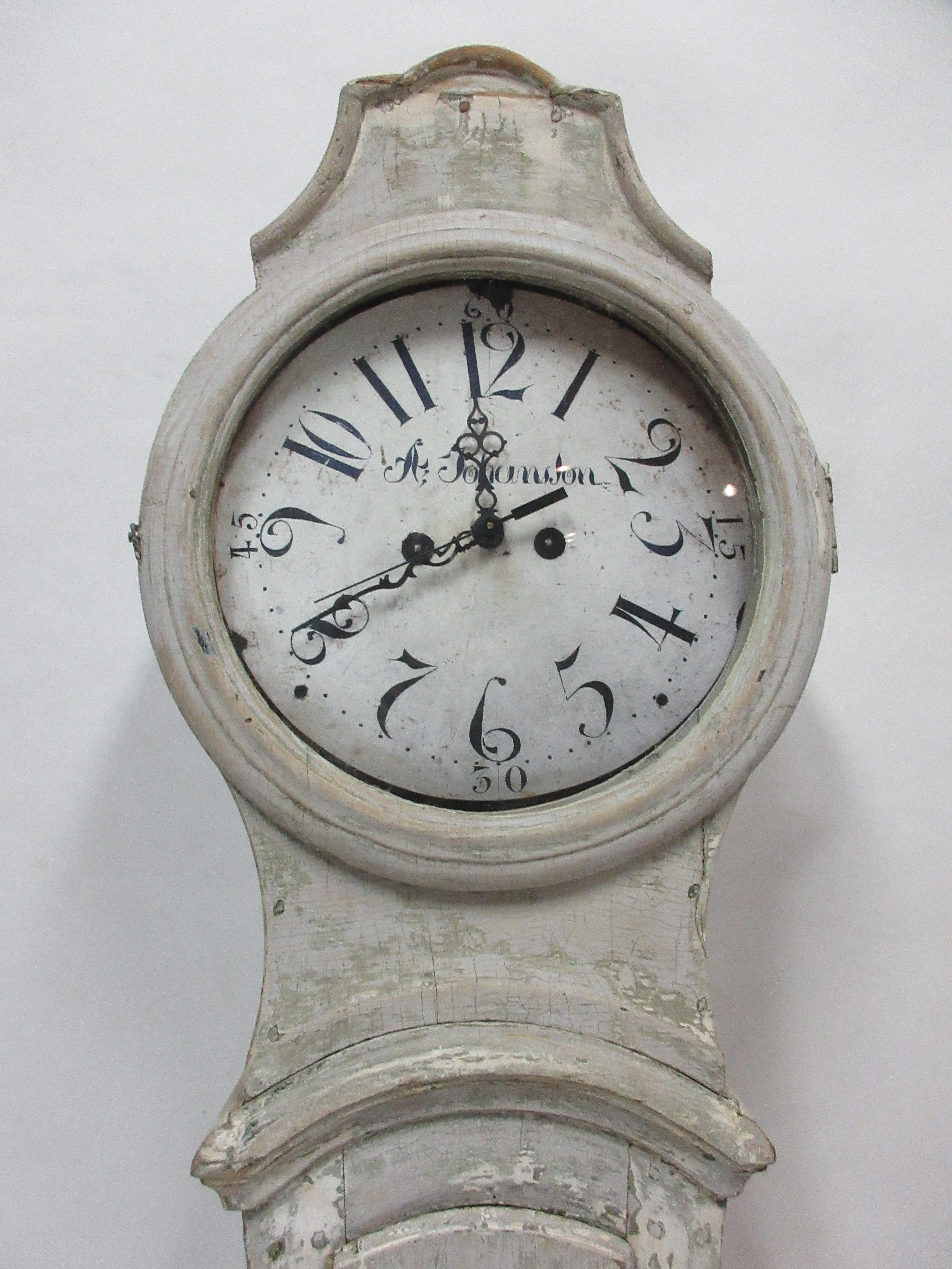 This is a 100% Original painted Swedish Mora clock. I offer both the Original works which do not work and new battery works which are incredible. You have a choice of chimes, a volume nobs, a switch that will shut off the chime at night and an off